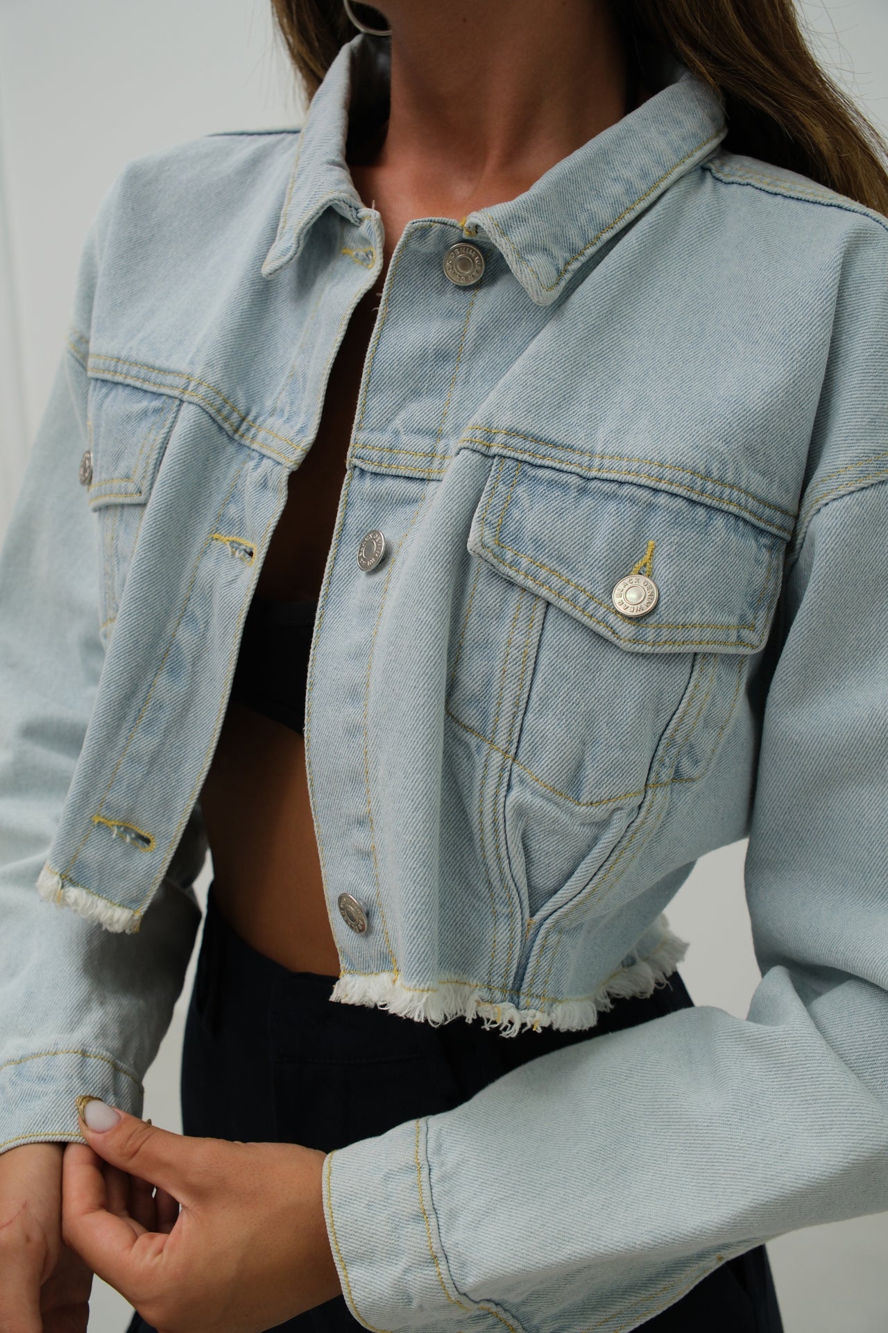 Seamless Waist Hem Light Blue Denim Jacket