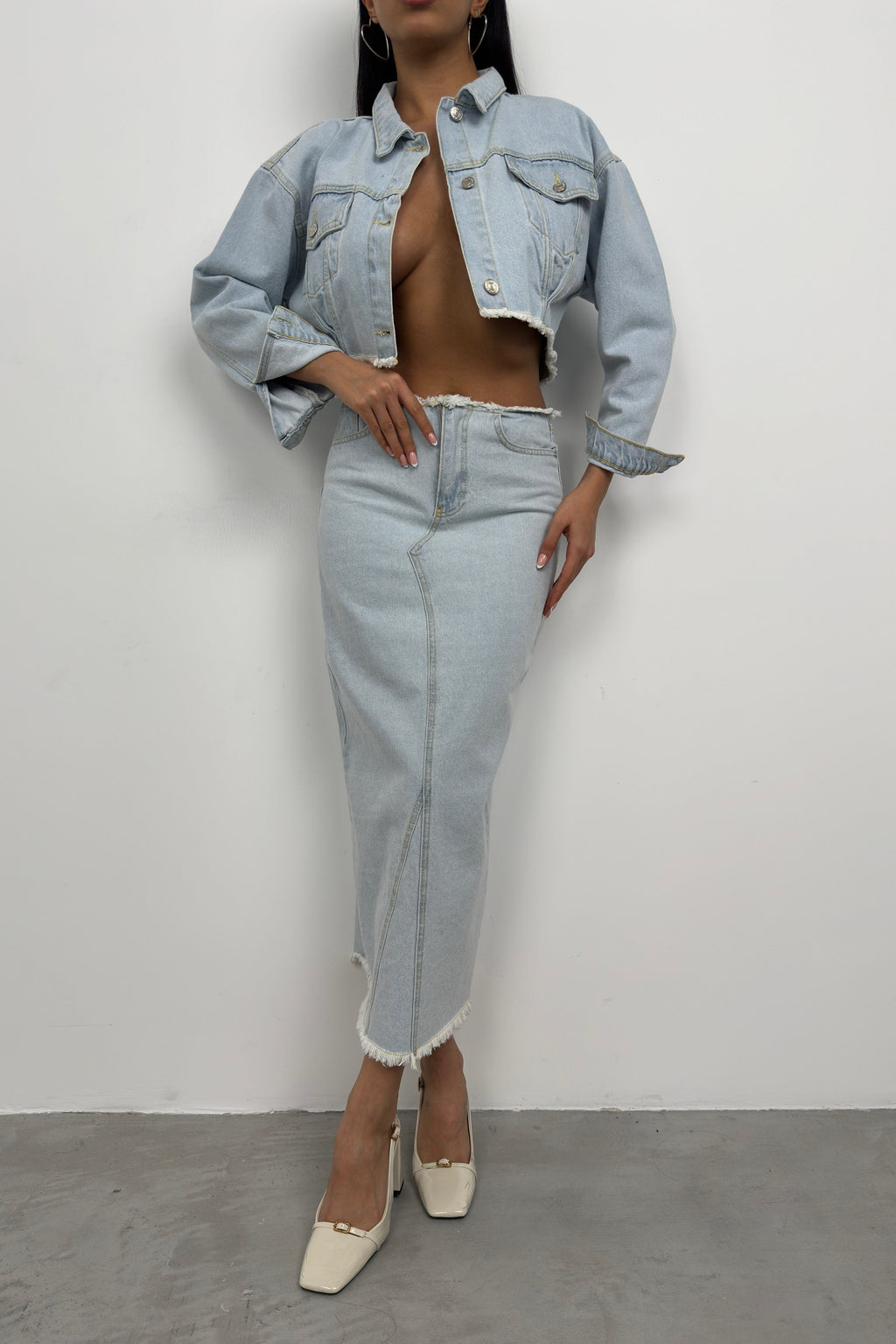 Seamless Waist and Hem Light Blue Denim Skirt