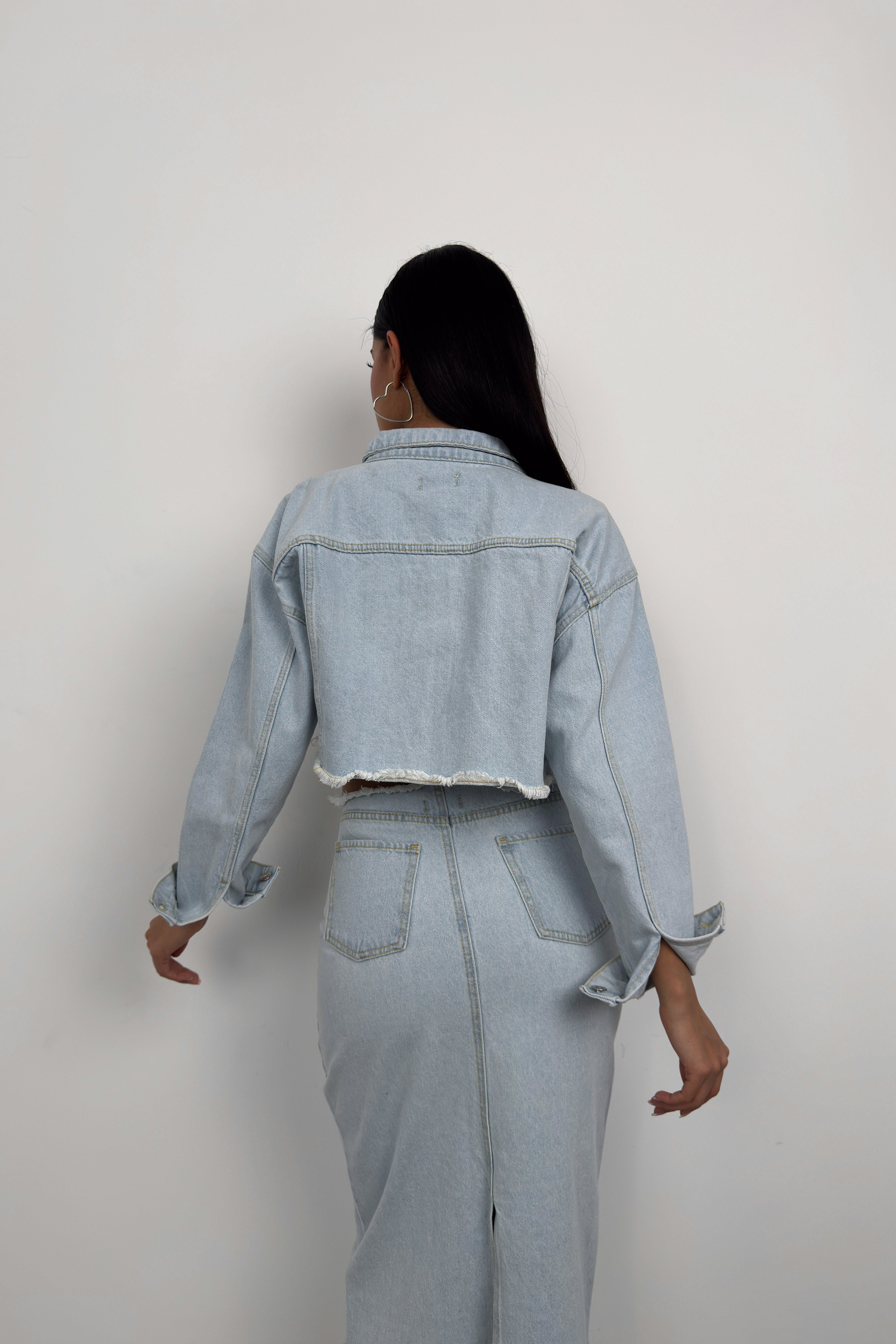 Seamless Waist and Hem Light Blue Denim Skirt