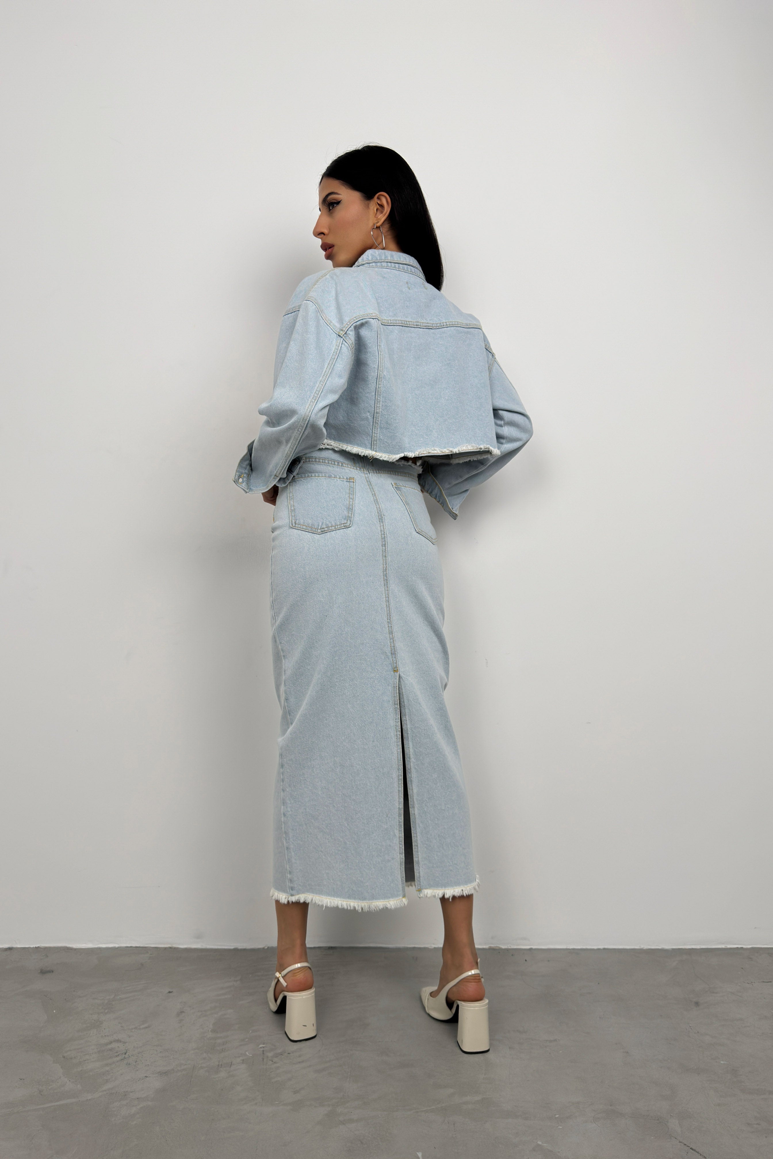 Seamless Waist and Hem Light Blue Denim Skirt