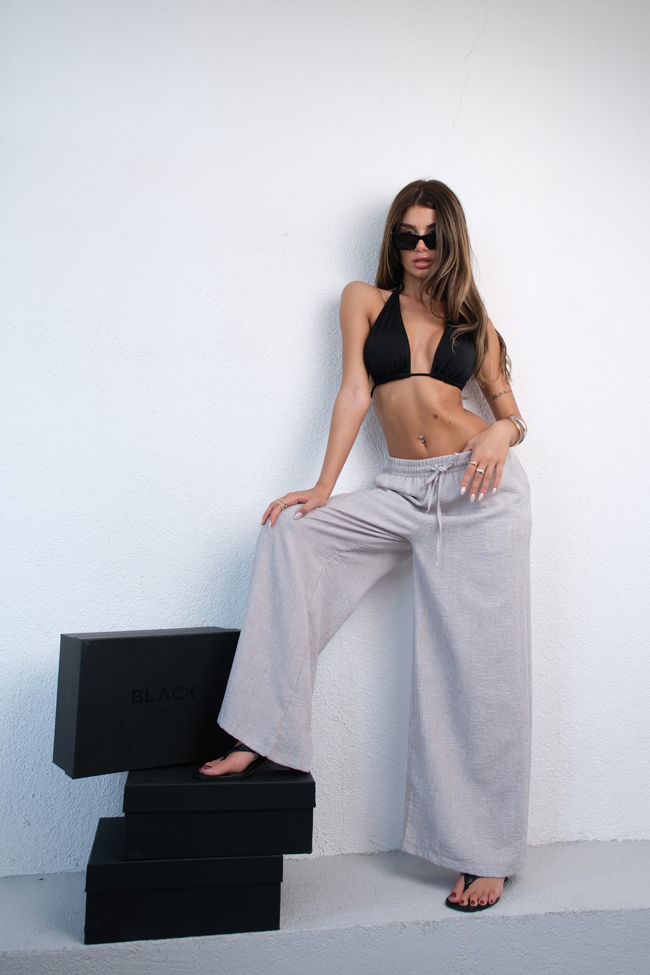 Accessory Detail Linen Gray Pants