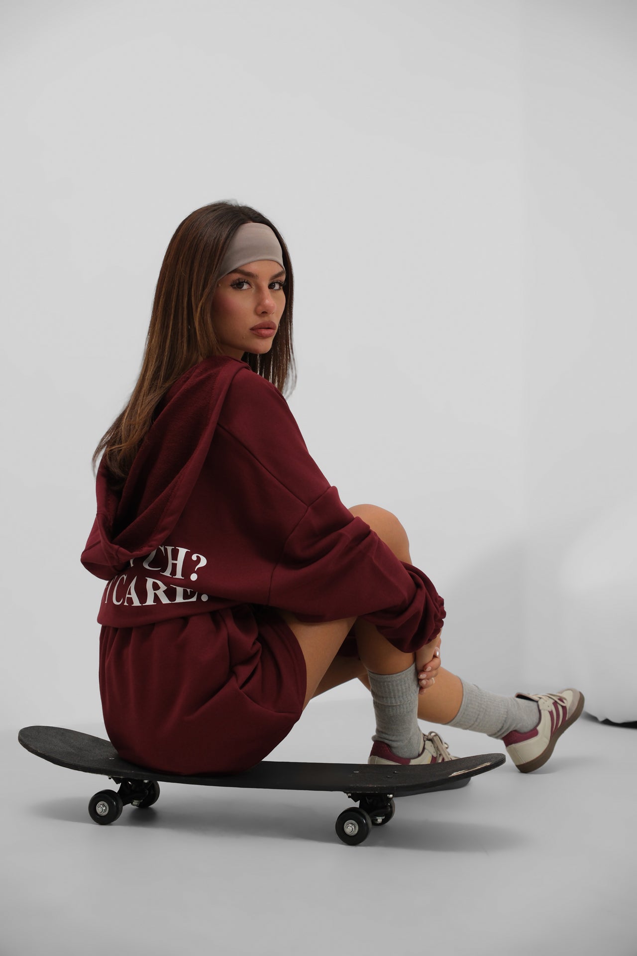 Elastic Waist Mini Burgundy Skirt