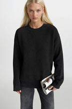 Crew Neck Basic Black Sweater
