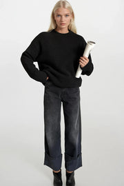 Crew Neck Basic Black Sweater