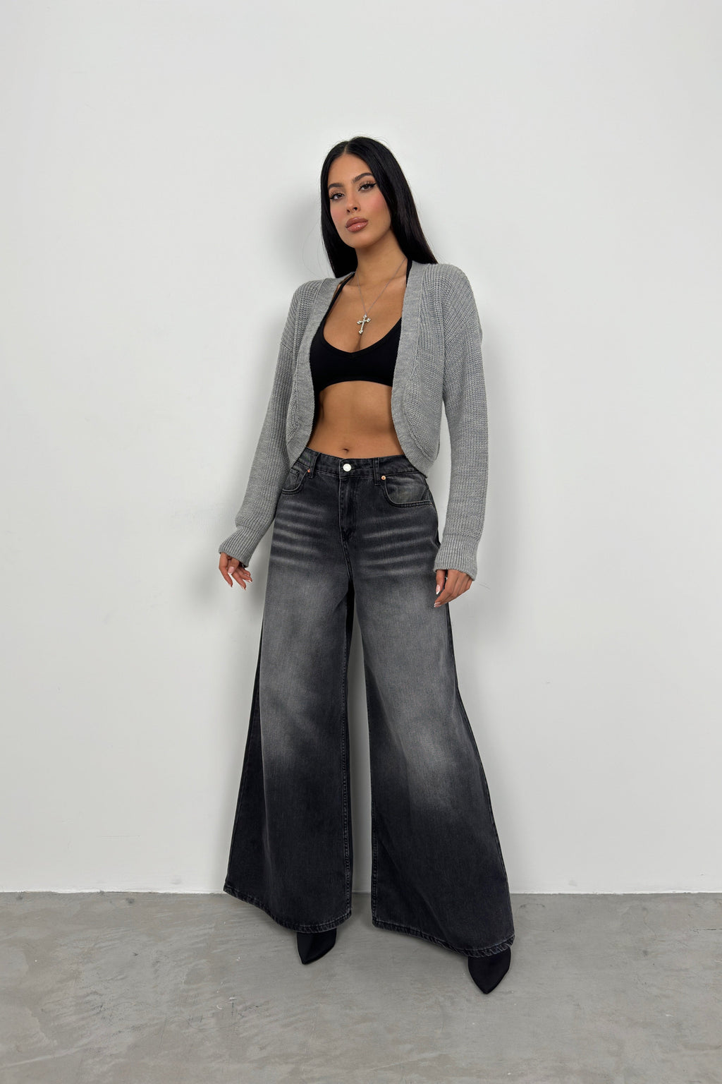 Piped Crop Gray Knit Cardigan