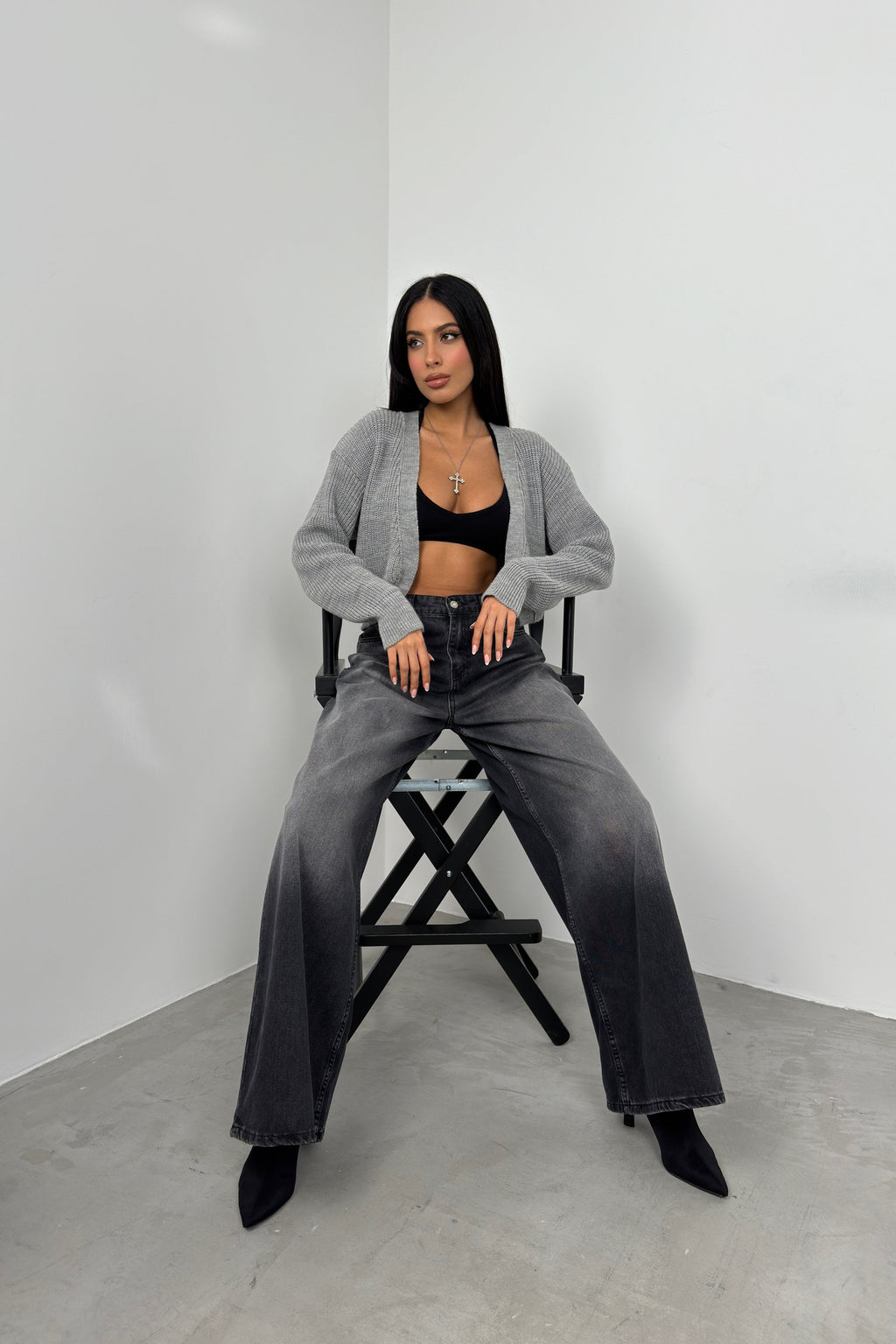 Piped Crop Gray Knit Cardigan