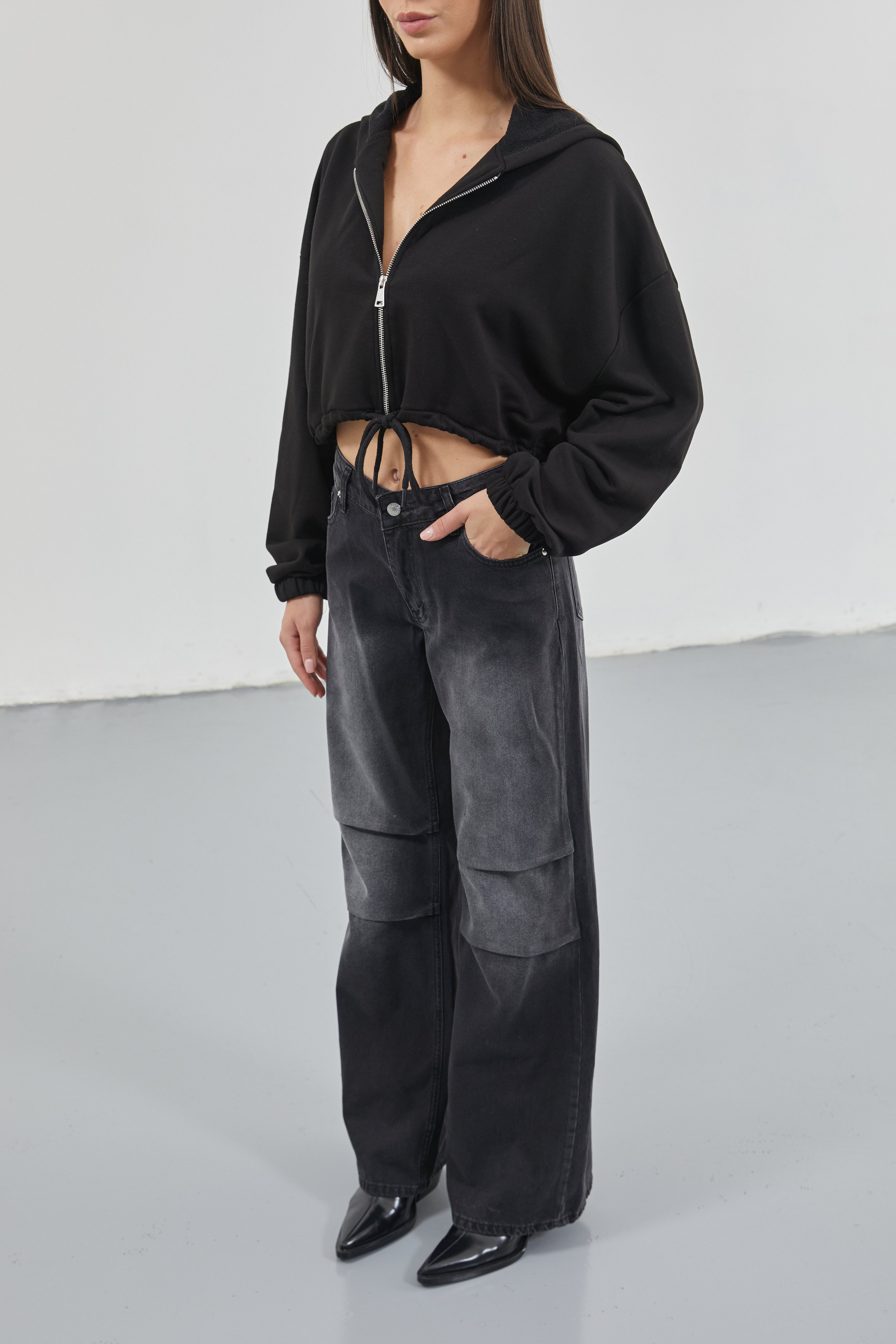 Low Waist Knee Fold Detail Black Jeans