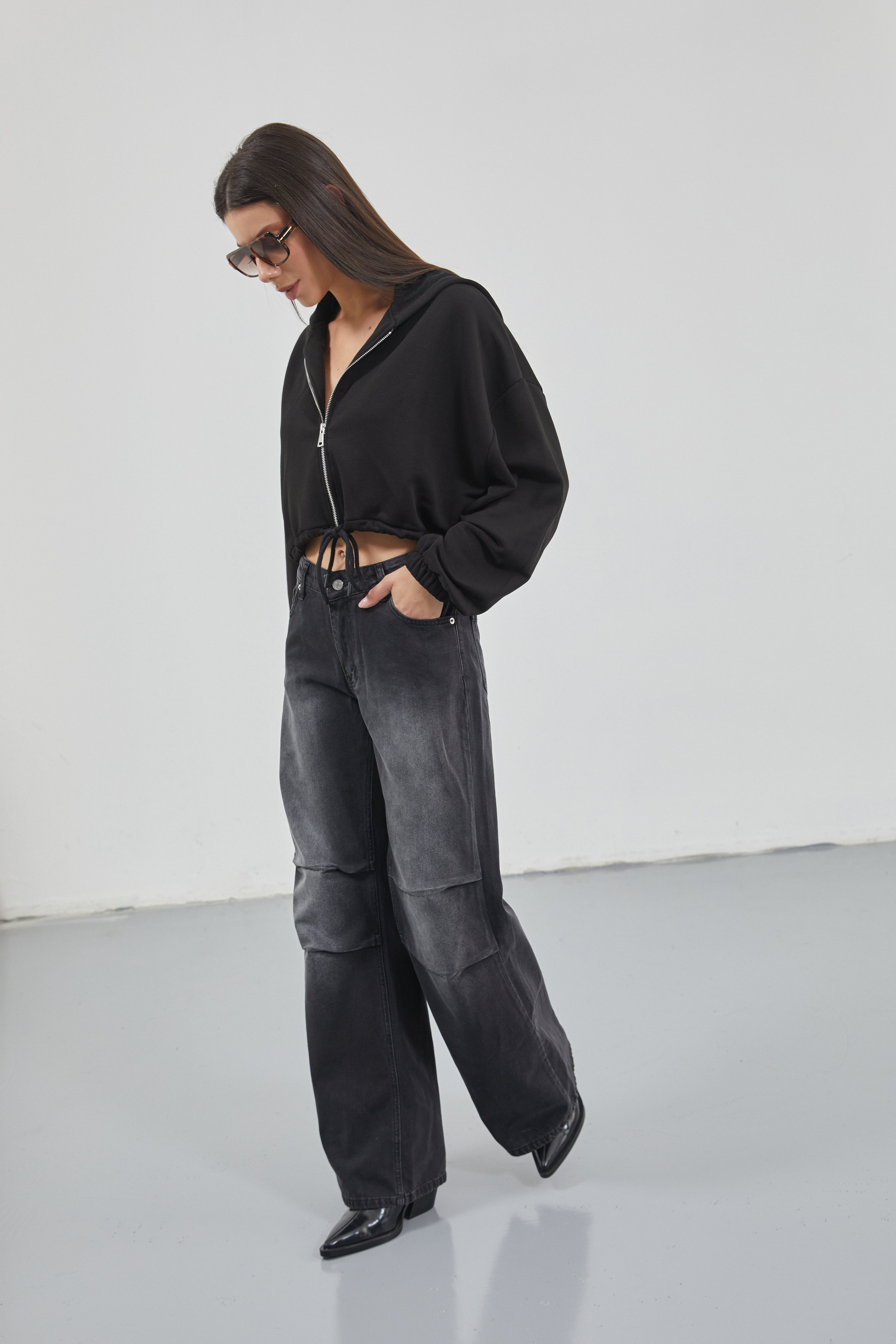 Low Waist Knee Fold Detail Black Jeans