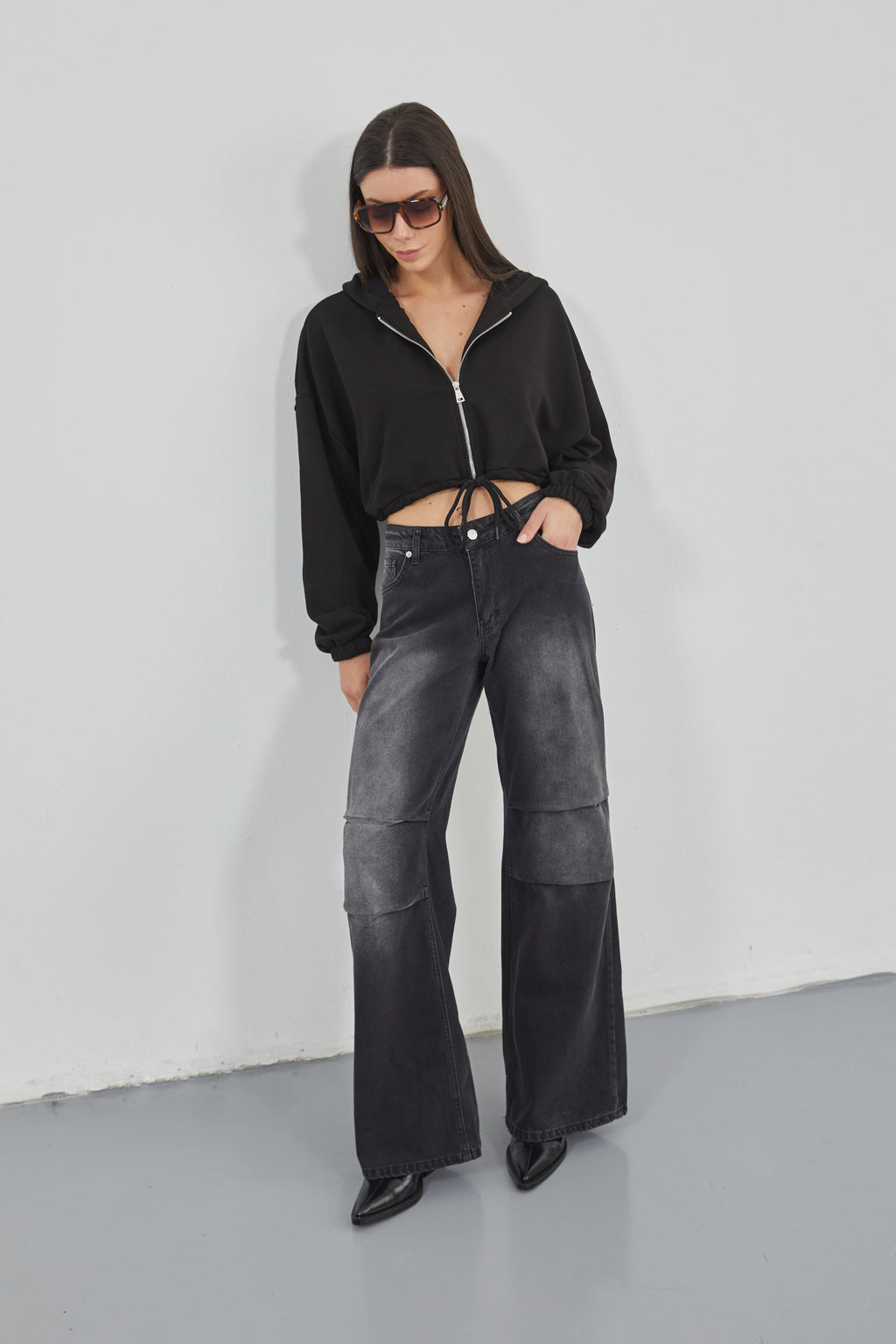 Low Waist Knee Fold Detail Black Jeans