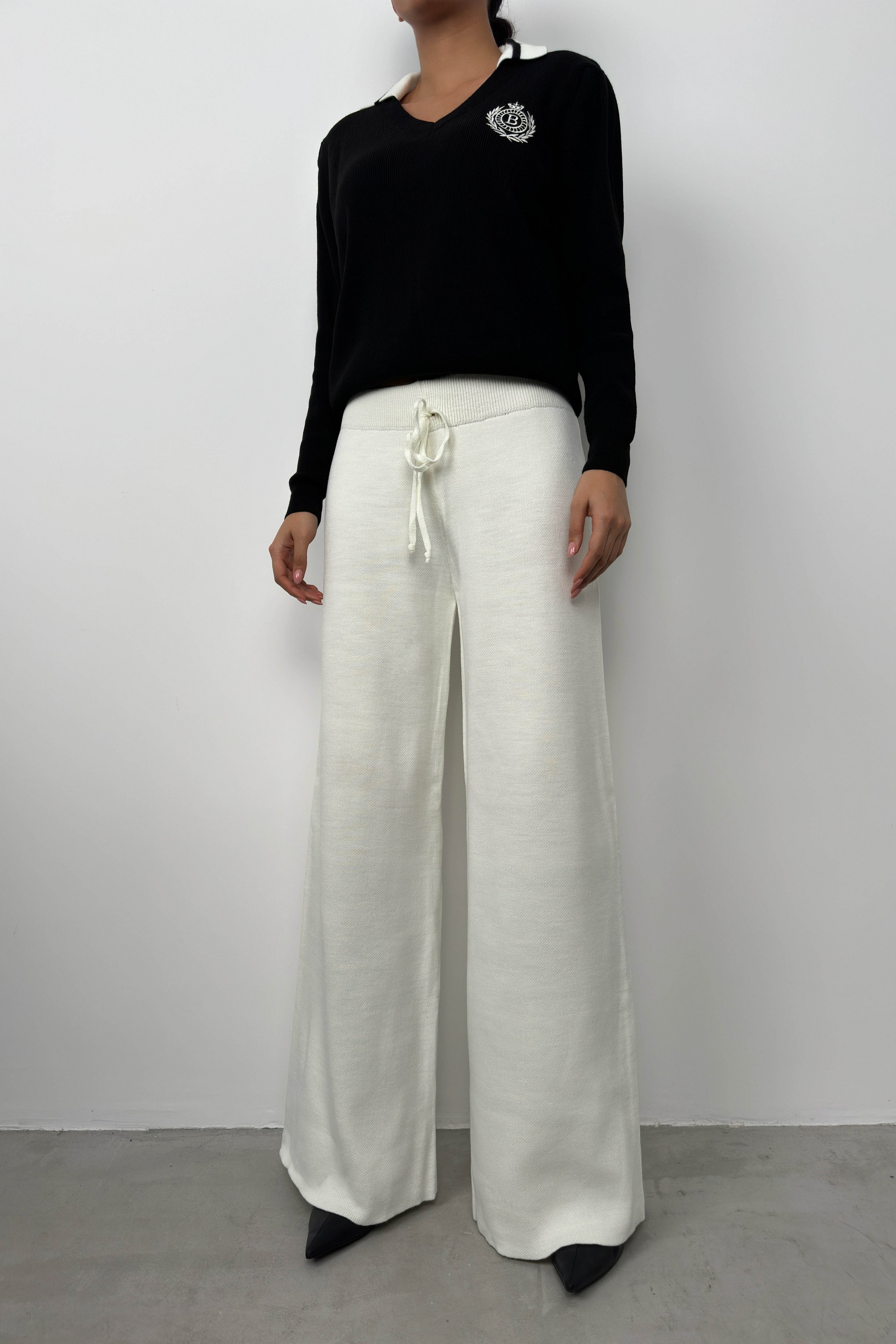 Wide-Leg Knit Sweatpants