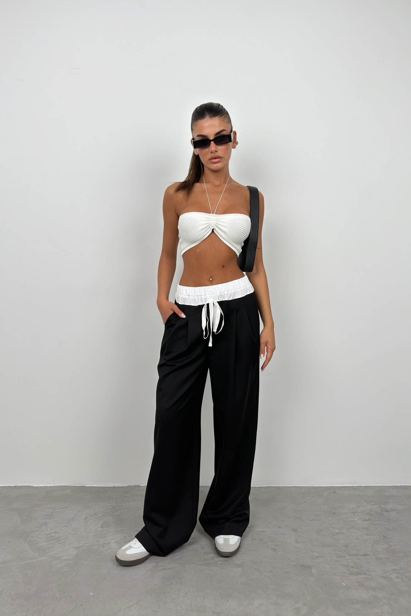 Neck Band Ruched White Crop