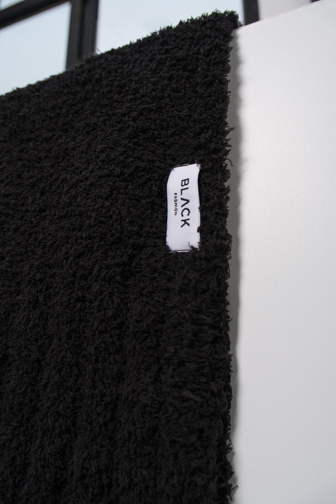 Bouclé Black Atki
