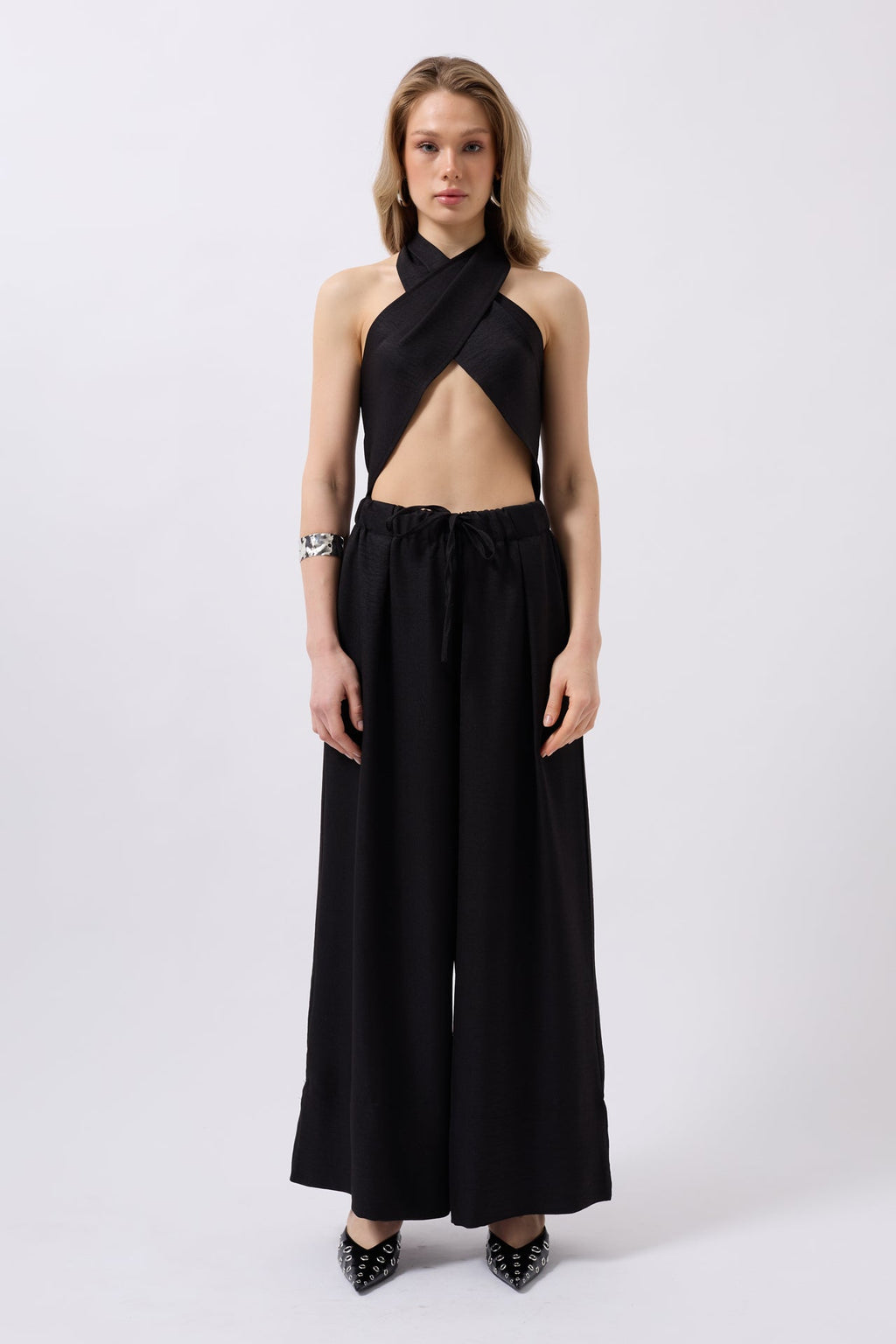 Cross Tie Linen Black Crop