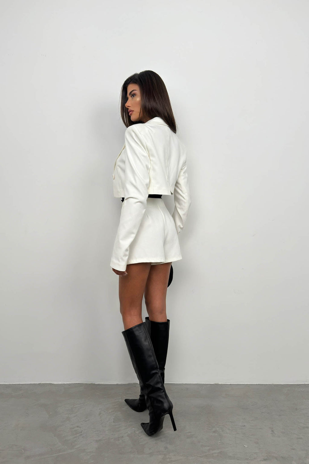Pocket Detail White Mini Shorts