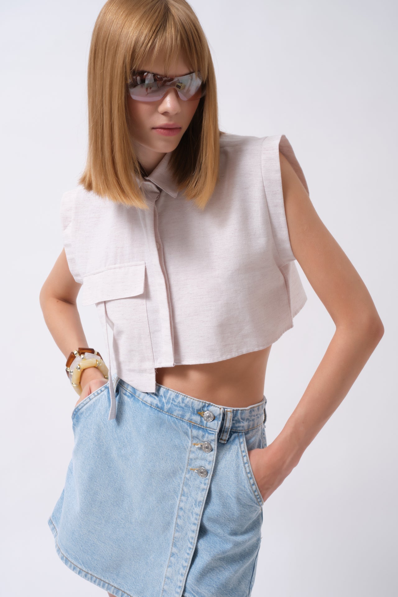 Pocket Detail Sleeveless Linen Gray Shirt