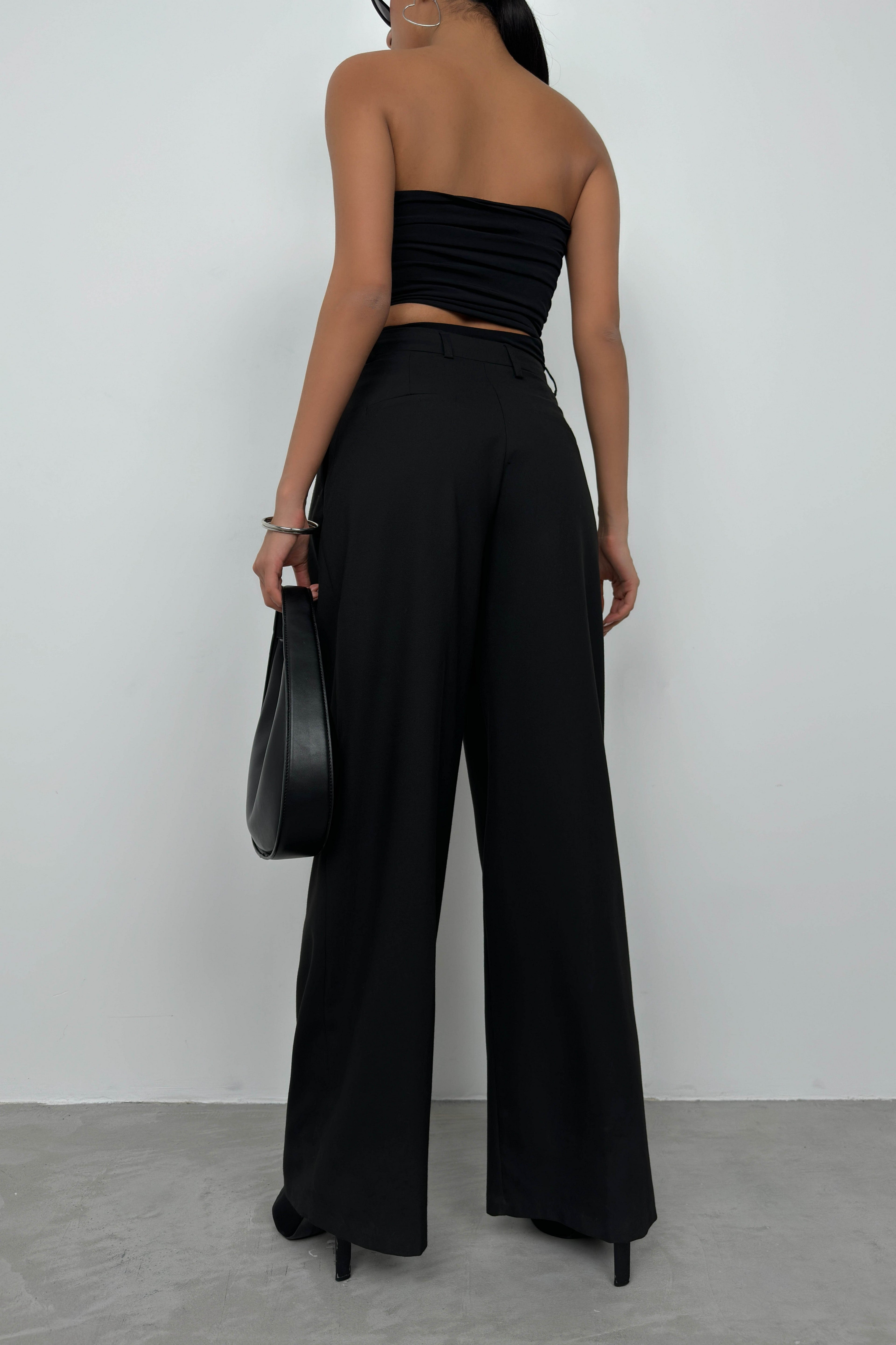 Double-Pleated Wide-Leg Black Pants