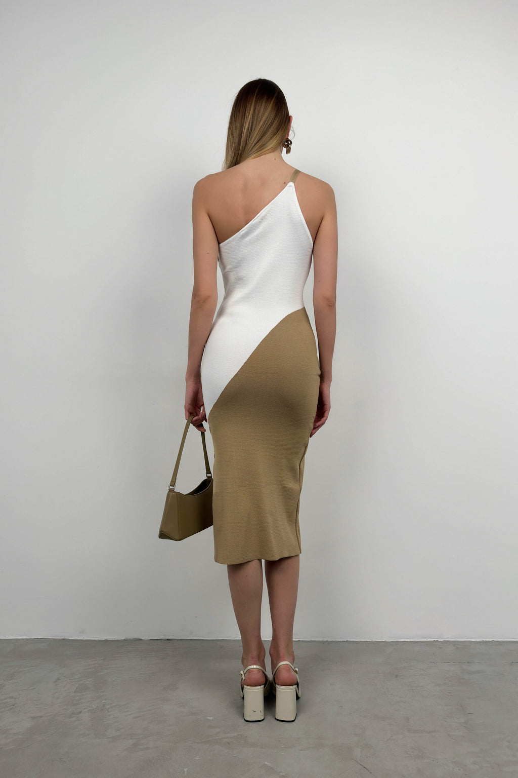 Two-Tone One-Shoulder White Beige Knit Dress