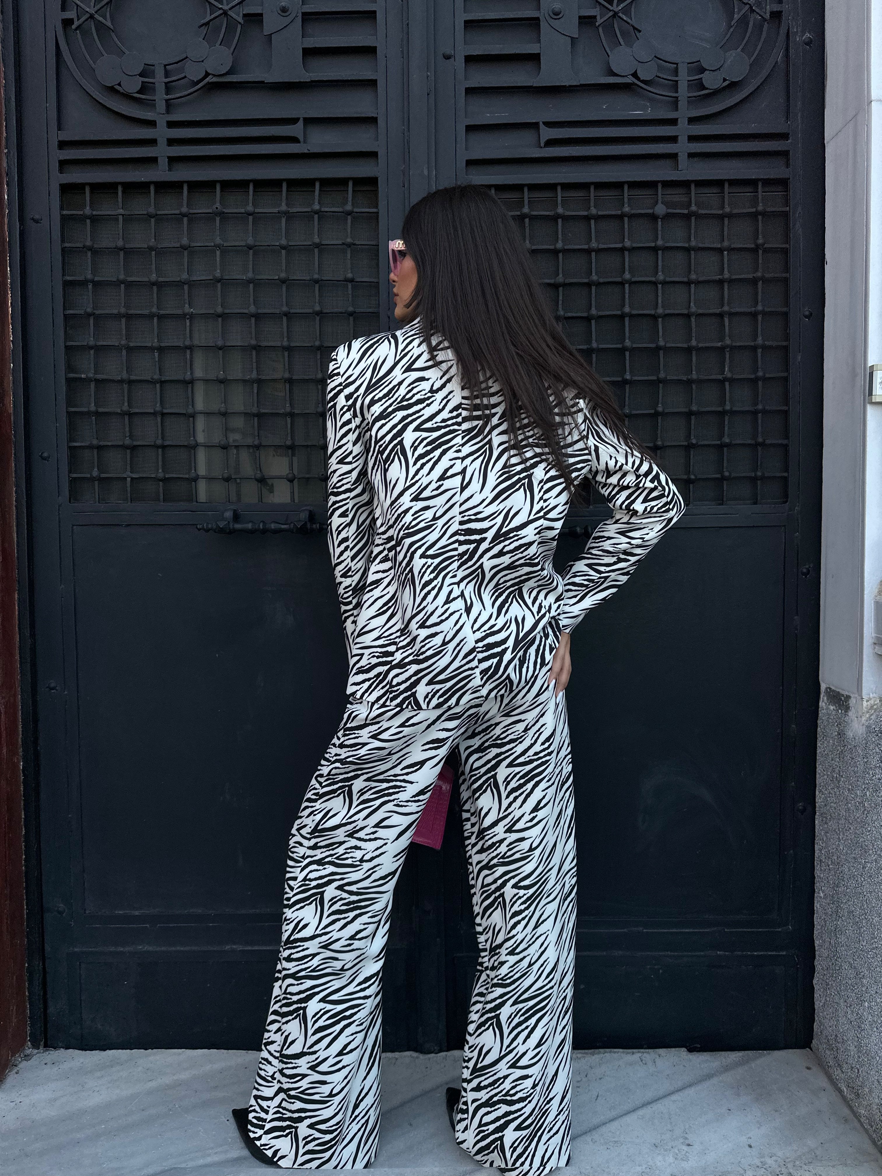 Patterned Blazer Black Jacket Pants Set