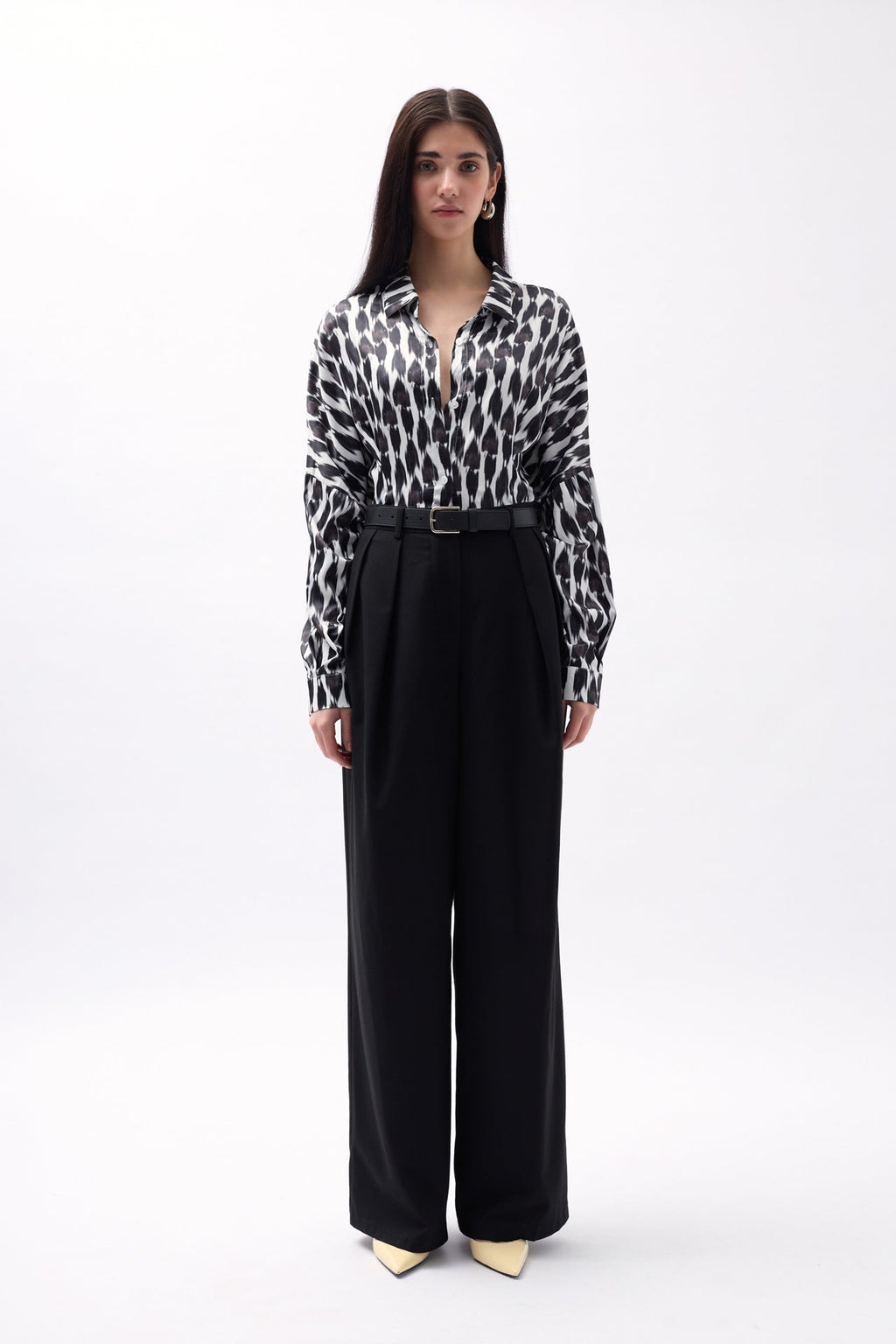 Patterned Black Crop Shirt