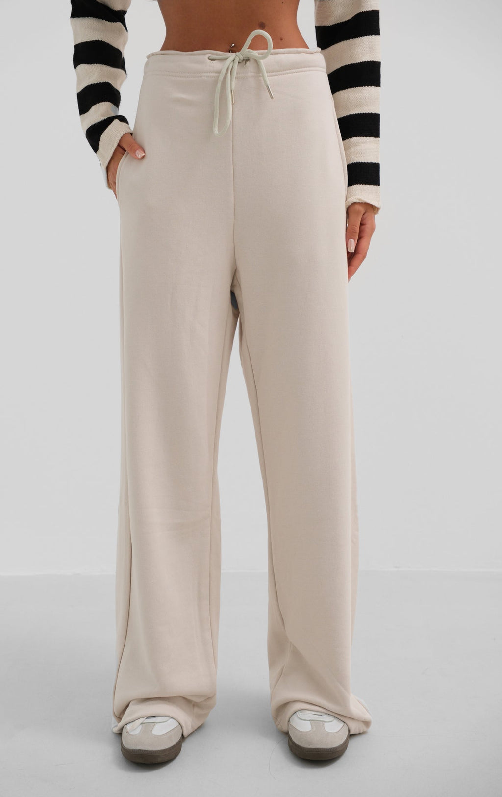 Stitch Detail Wide-Leg Beige Sweatpants
