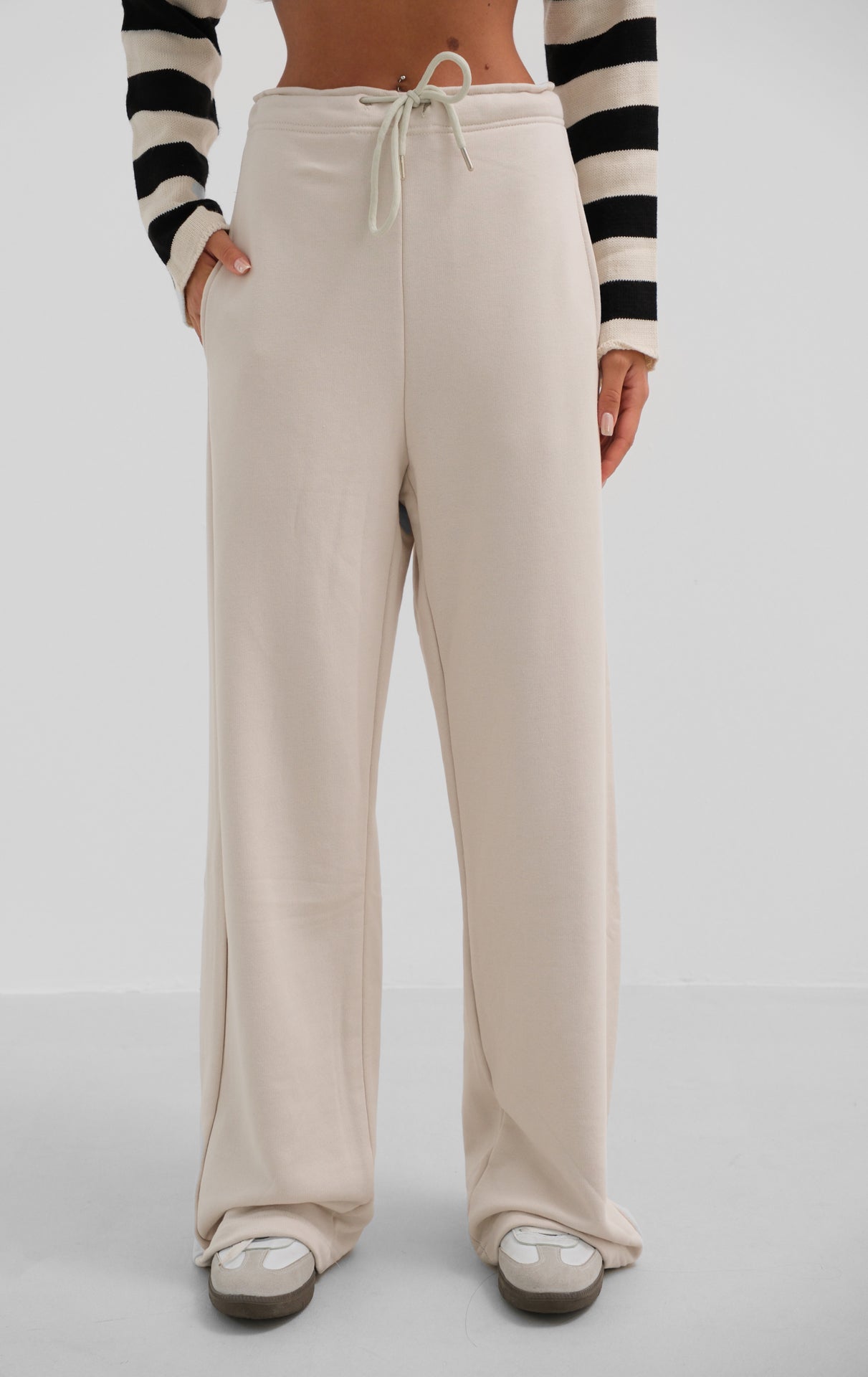 Stitch Detail Wide-Leg Beige Sweatpants