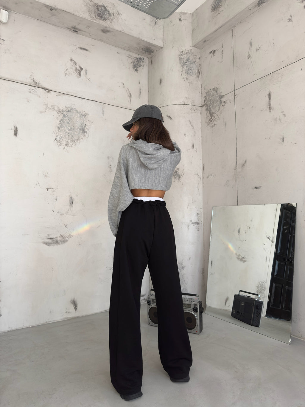 Stitch Detail Wide-Leg Black Sweatpants