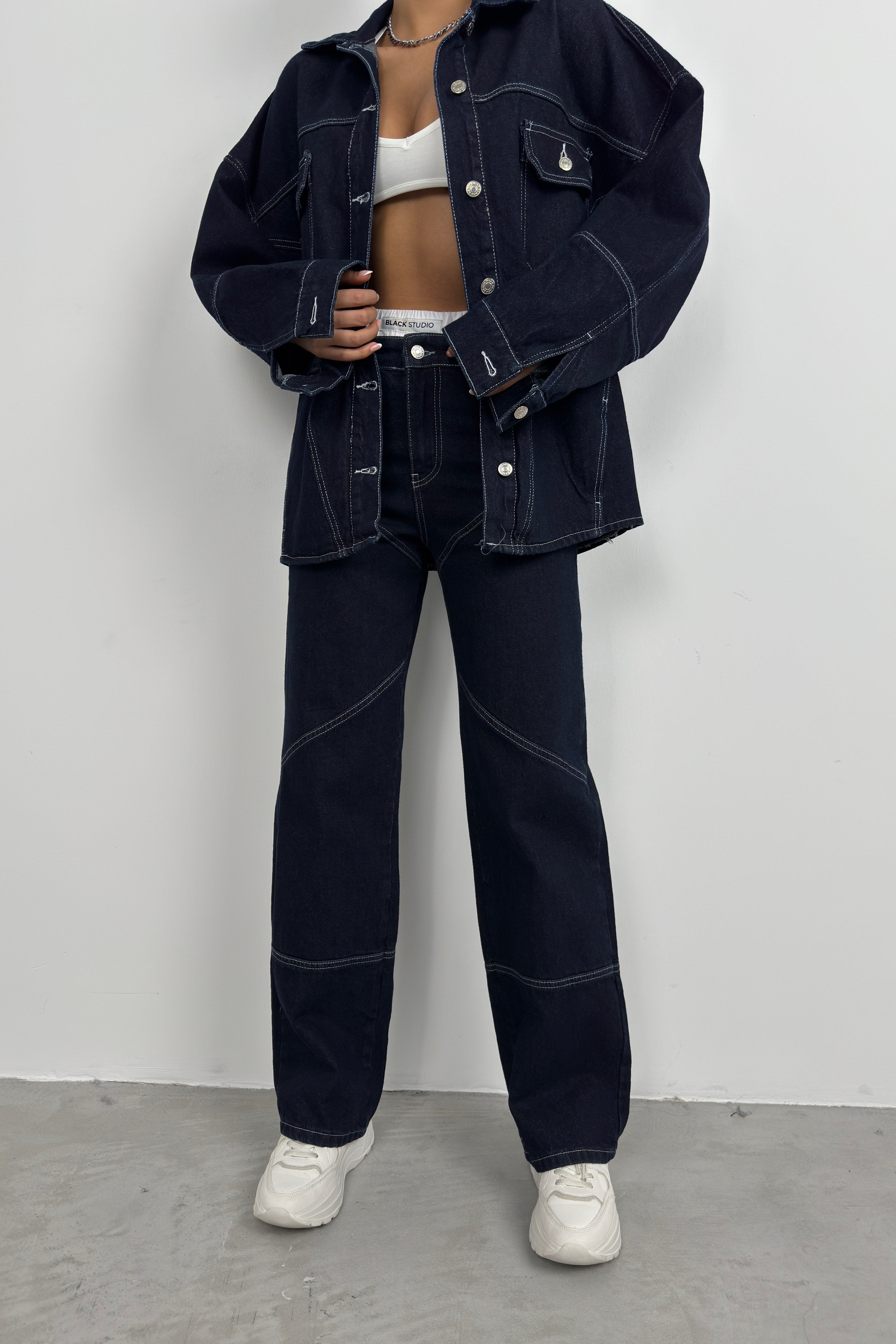 Stitch Detail Oversize Navy Jeans