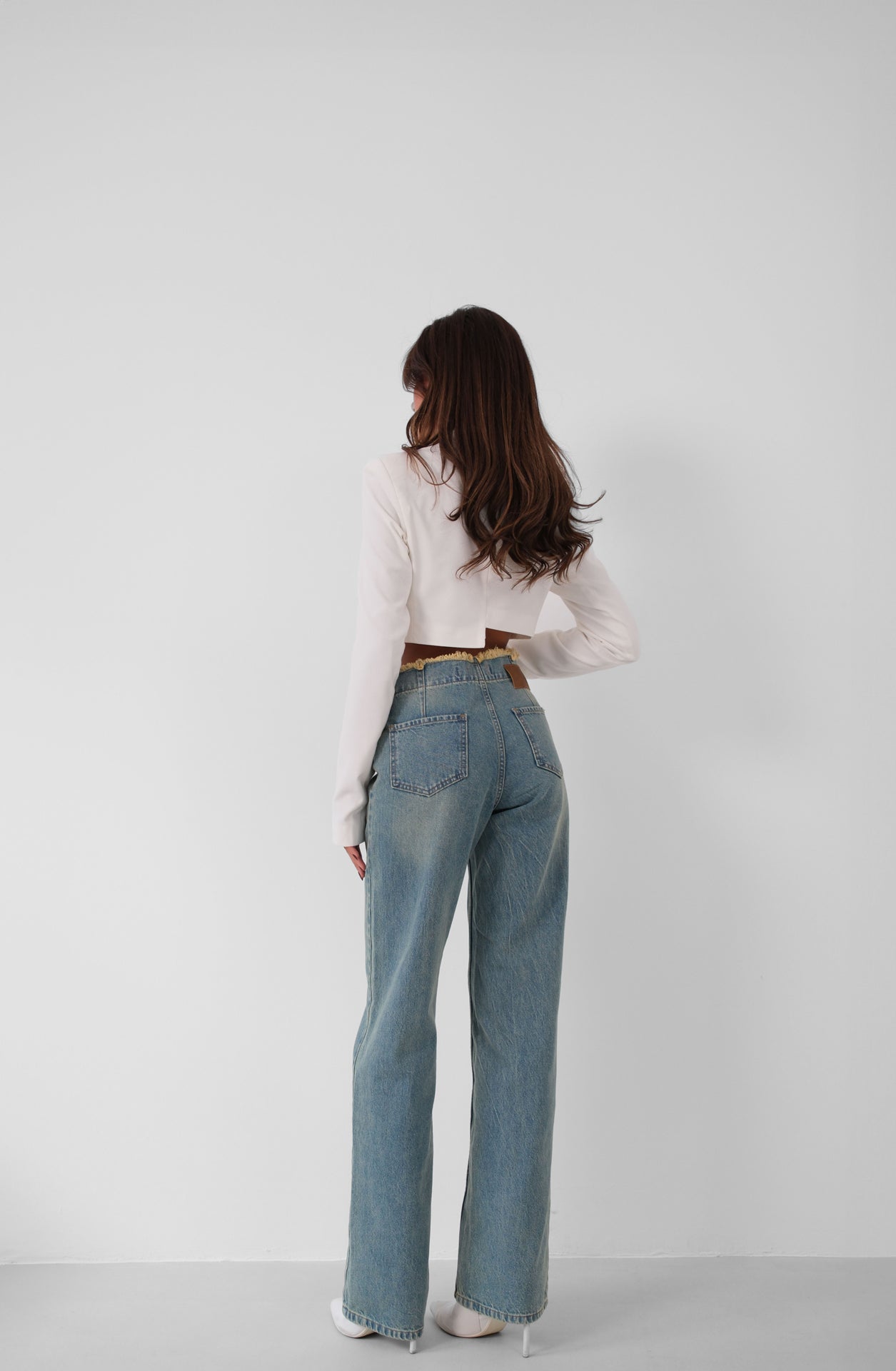 Button Detail Pleated Blue Jeanss