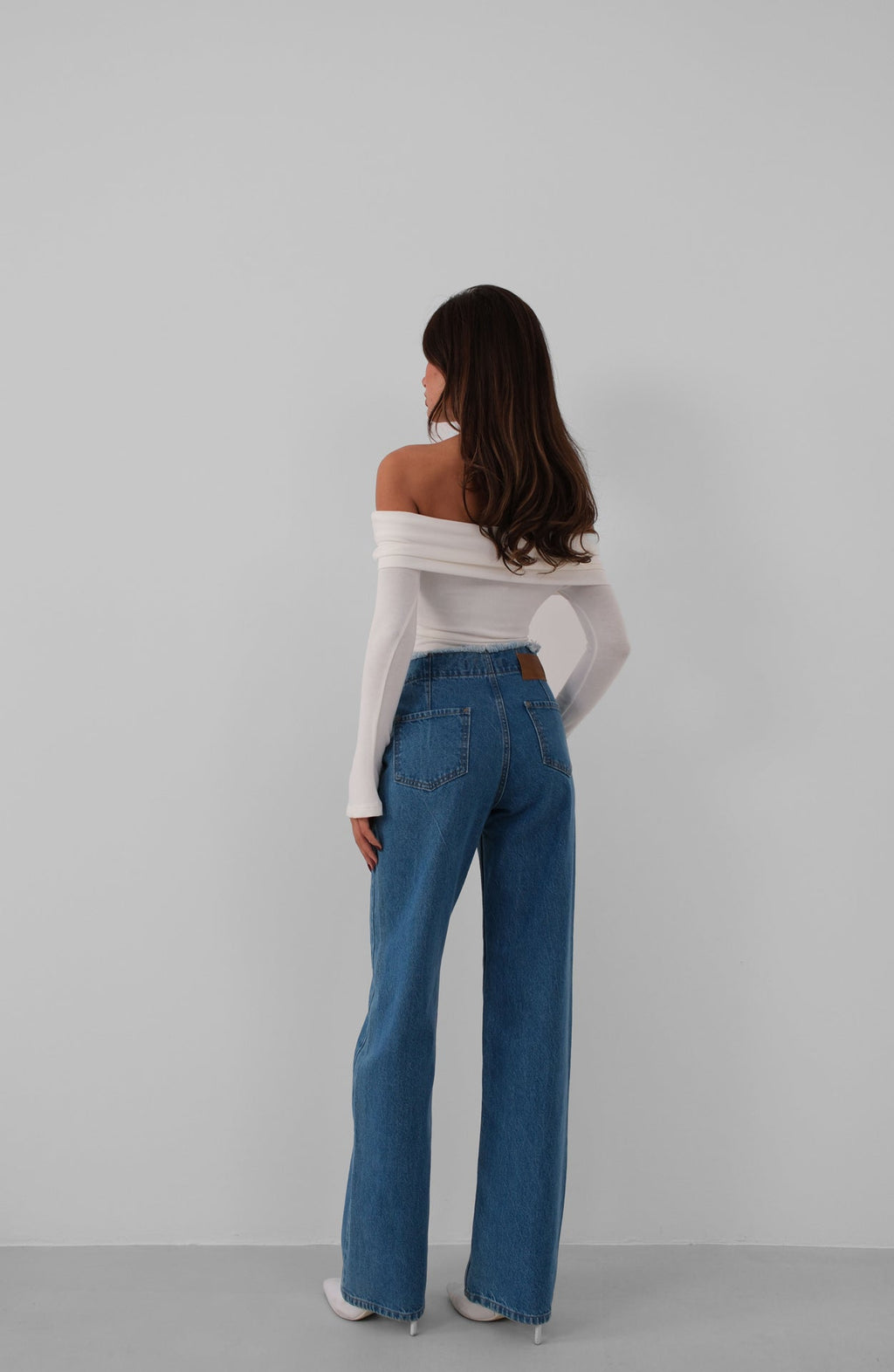 Button Detail Pleated Dark Blue Jeanss