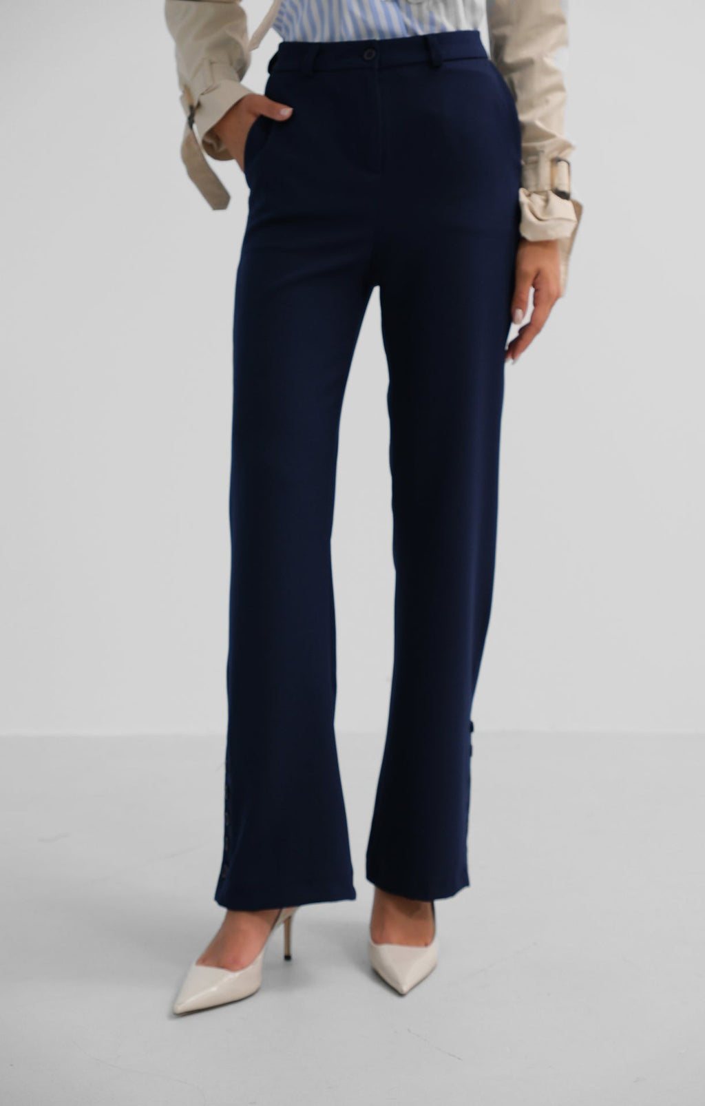 Buttoned Slit Detail Navy Pants