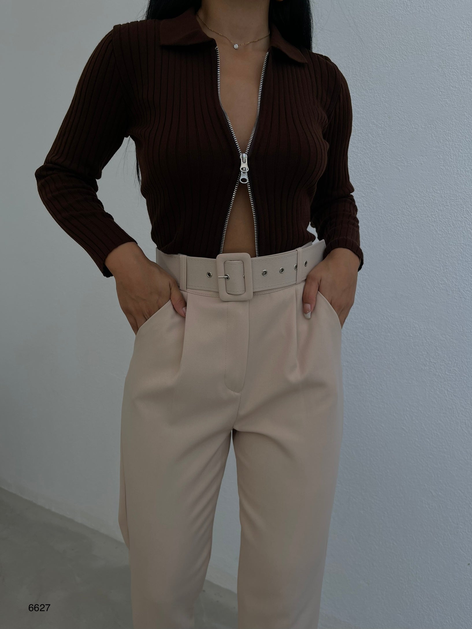 Zippered Polo Collar Brown Knit Sweater