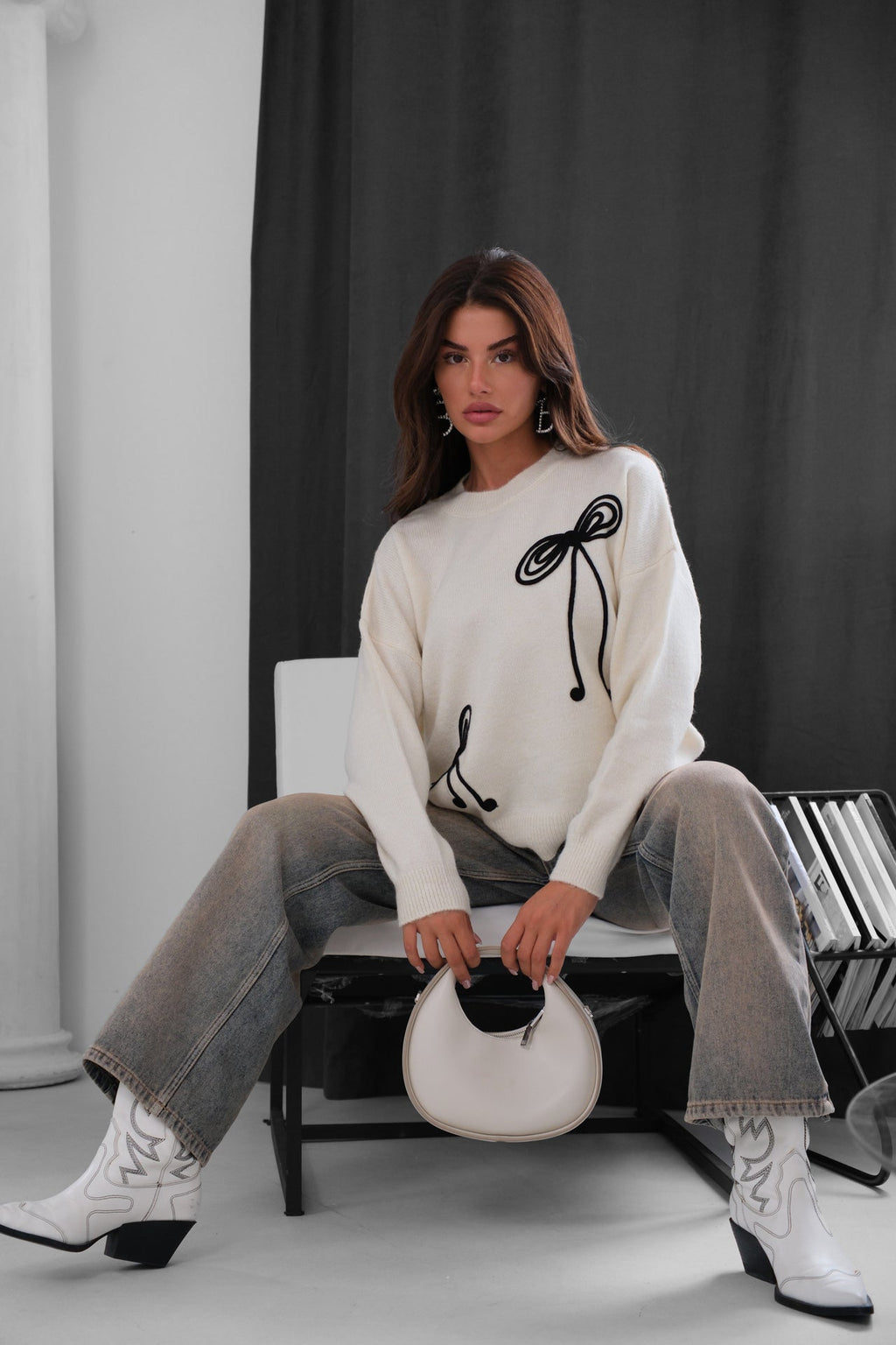 Fiyonk Islemeli Knit Sweater