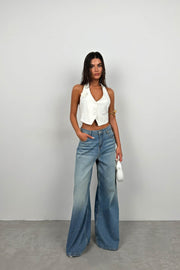 White Vest with Fleto Pocket and Rose Accessory