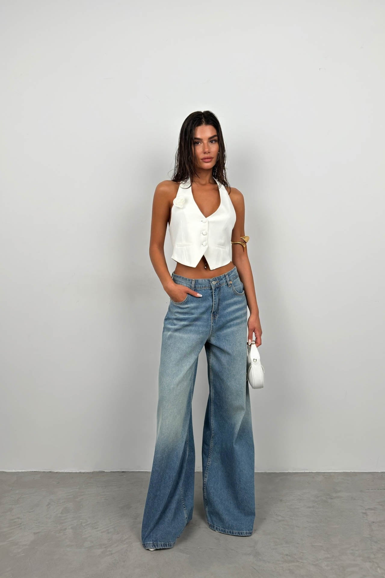 Welt Pocket Rose Accessory White Vest