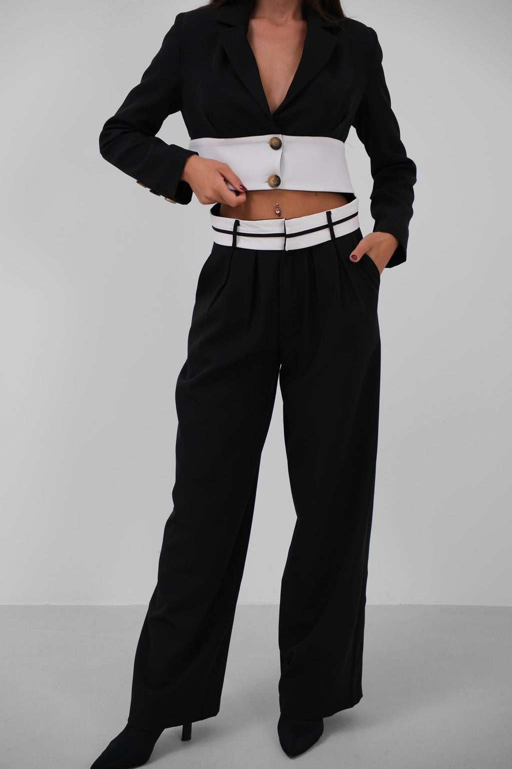 Garnili Jacket Pants Black Takim