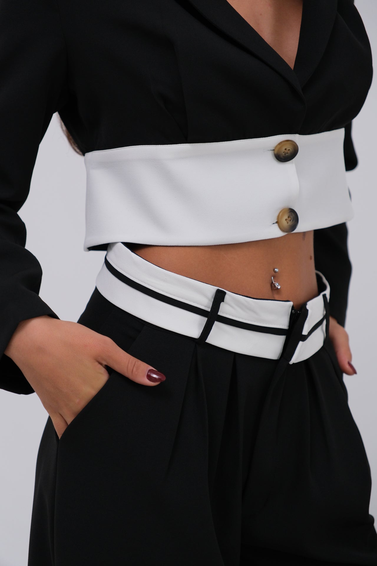 Garnili Jacket Pants Black Takim