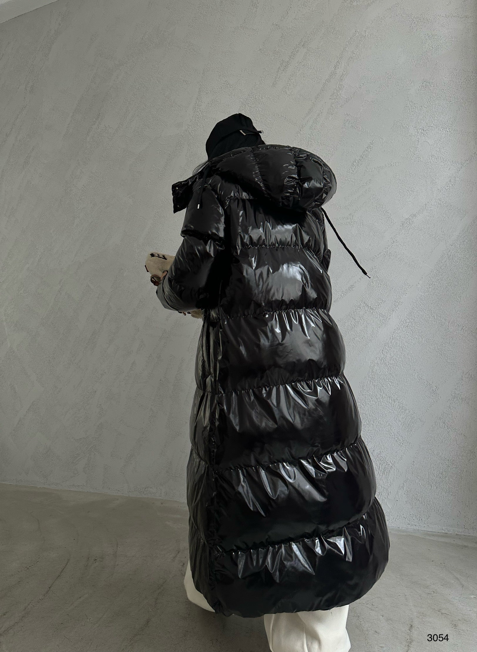 Kapusonlu Black Maxi Sisme Mont