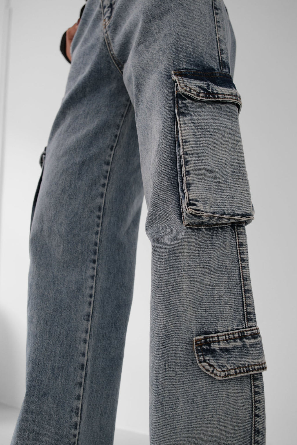 Cargo Pocket Light Blue Jeanss