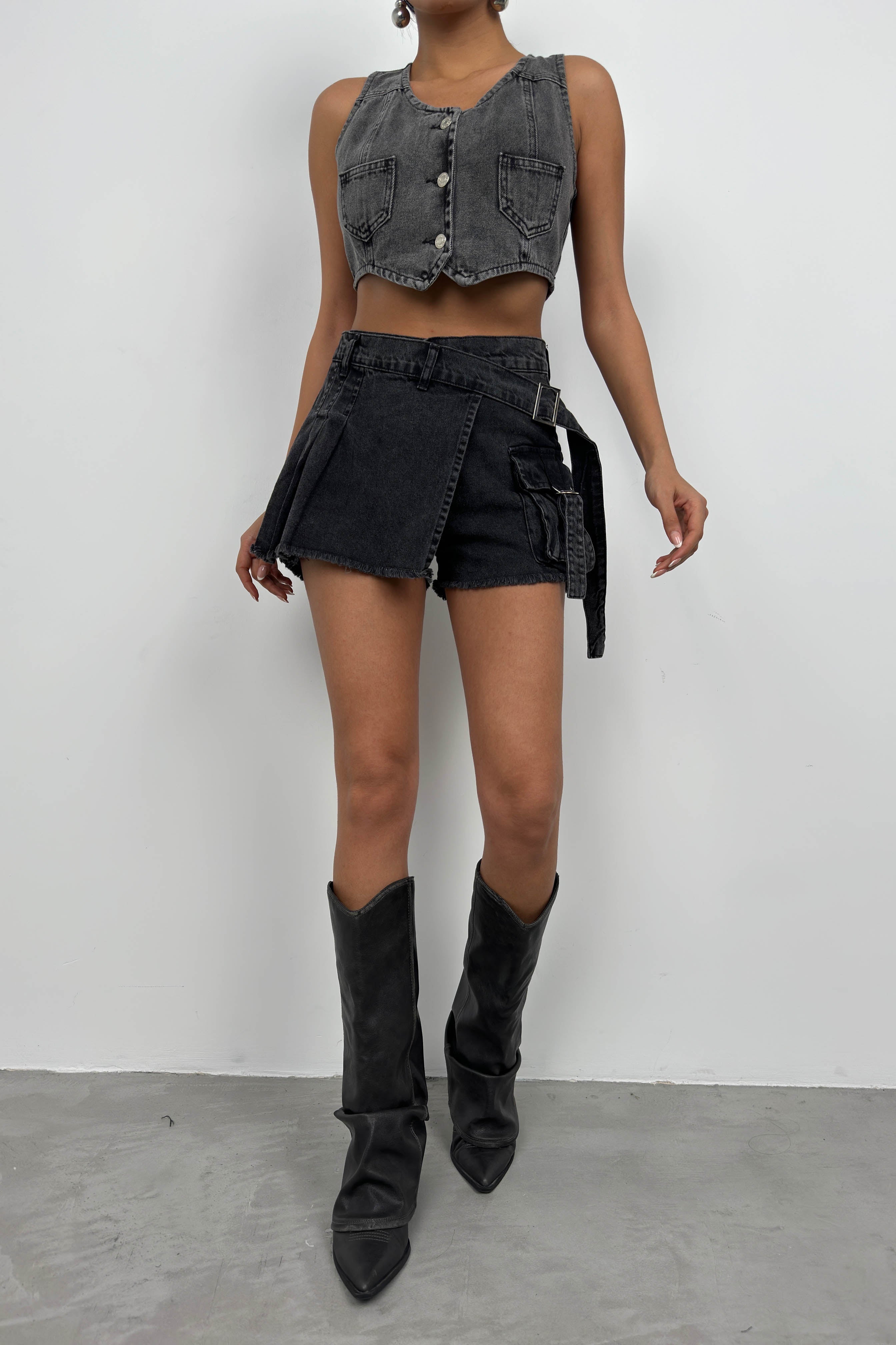 Cargo Pocket Waistt Detail Gray Denim Skort