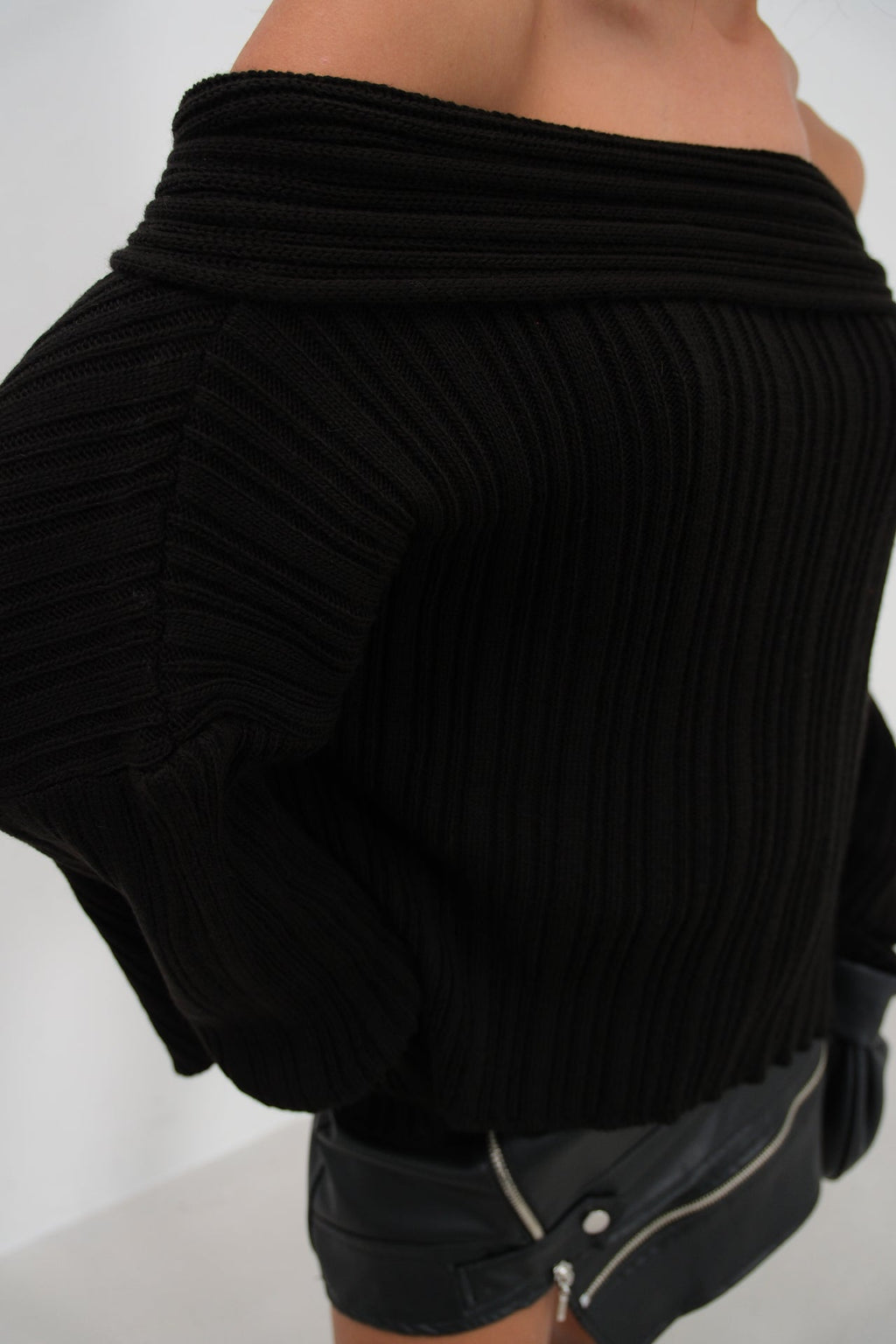 Boat Neck Ribbed Knit Black Sweater