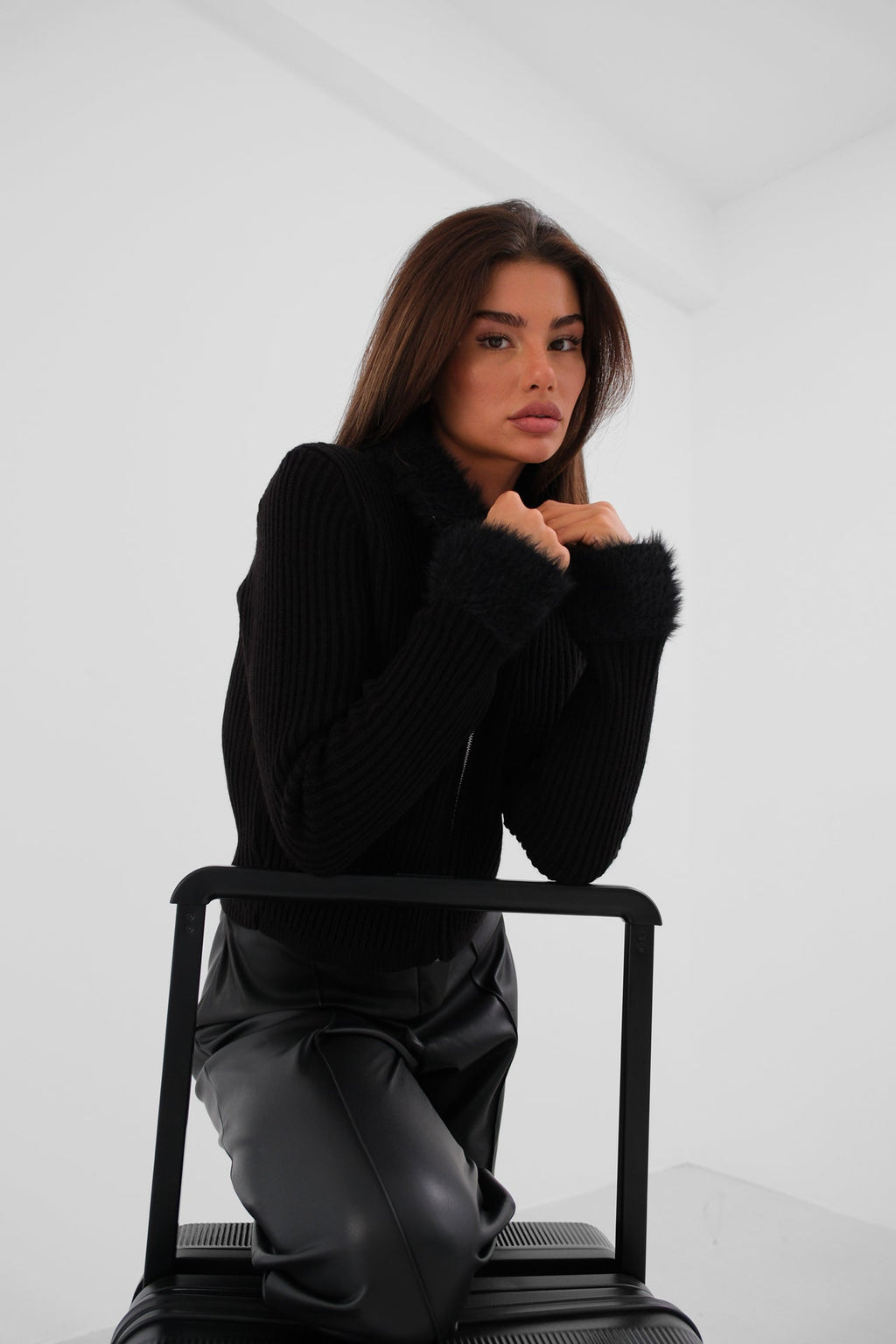 Fur Coat Detailed Zip-Up Black Knit Cardigan