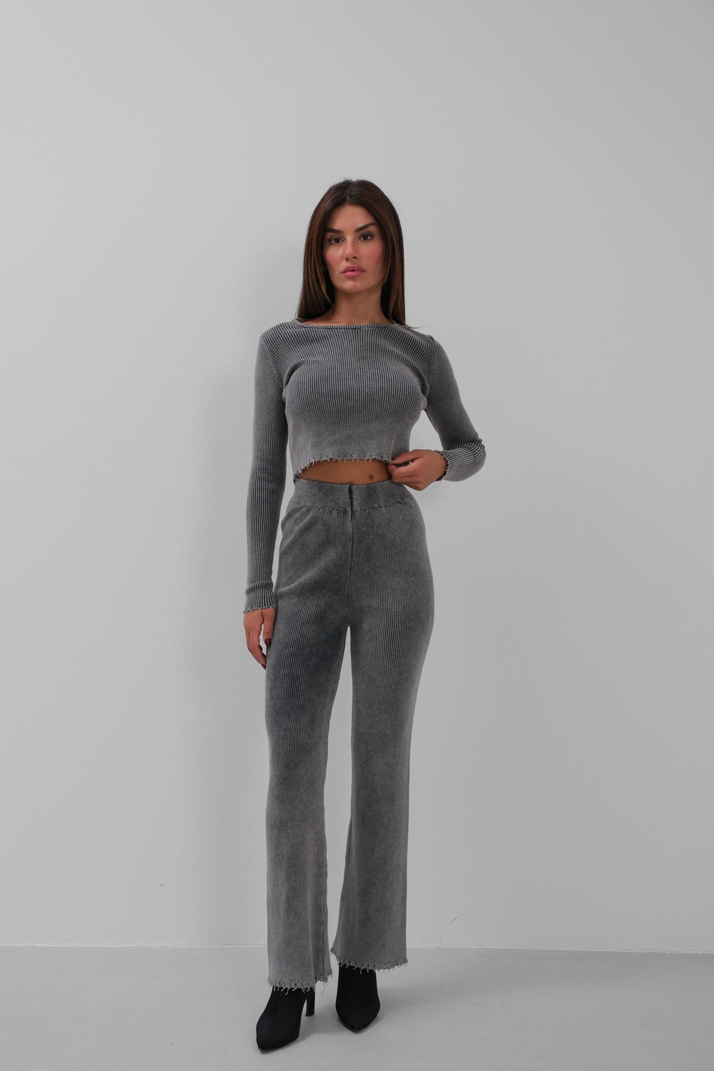 Laser Detail Washed Knit Gray Set