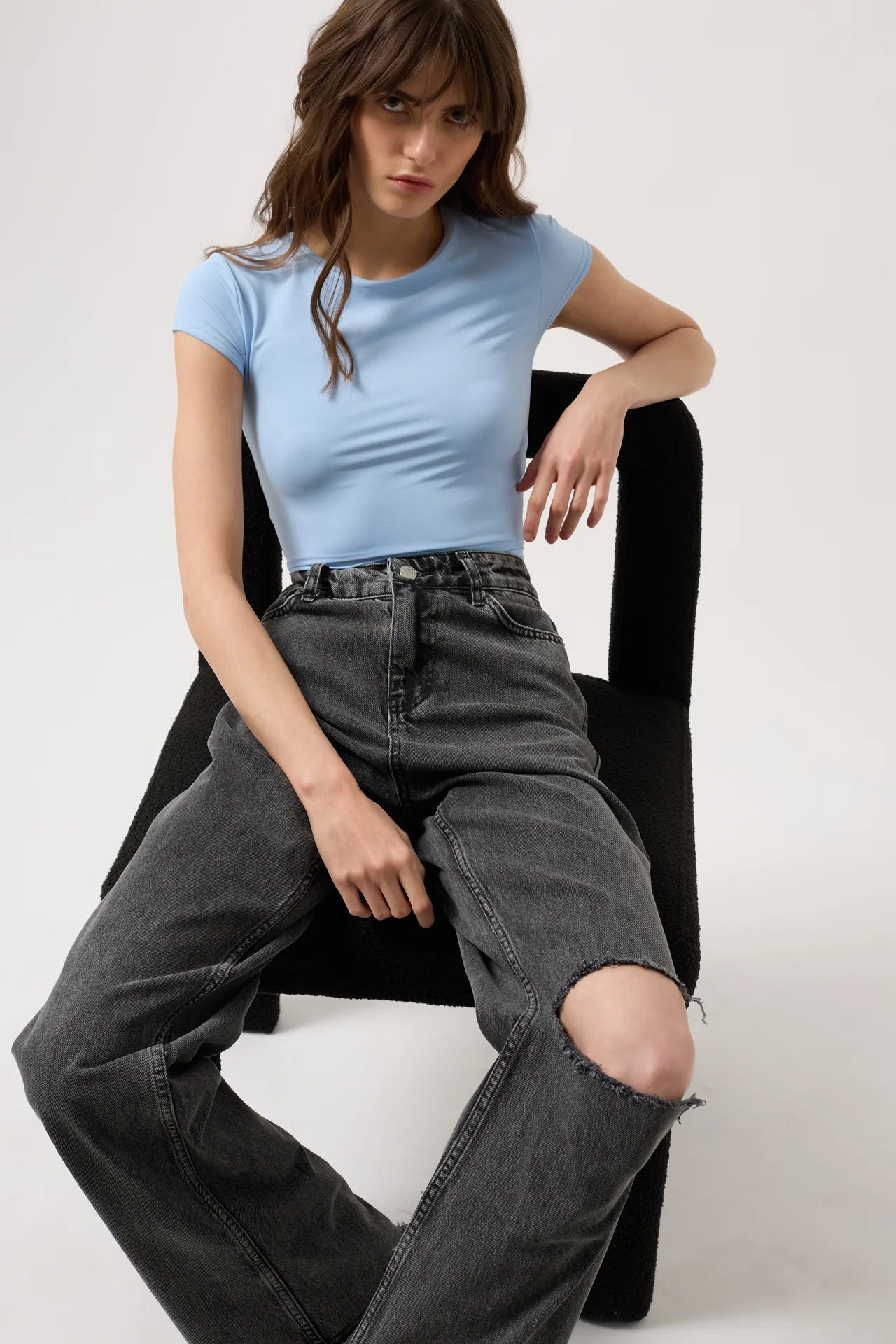 Low Waist Knee Fold Black Jeans