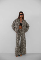 Leopardd Patterned Wide Leg Jeans