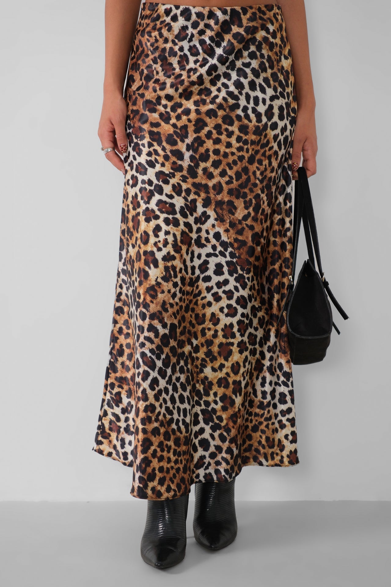 Leopardd Patterned Maxi Skirt