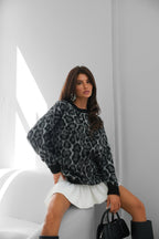 Leopar Patterned Black Sakalli Knit Sweater