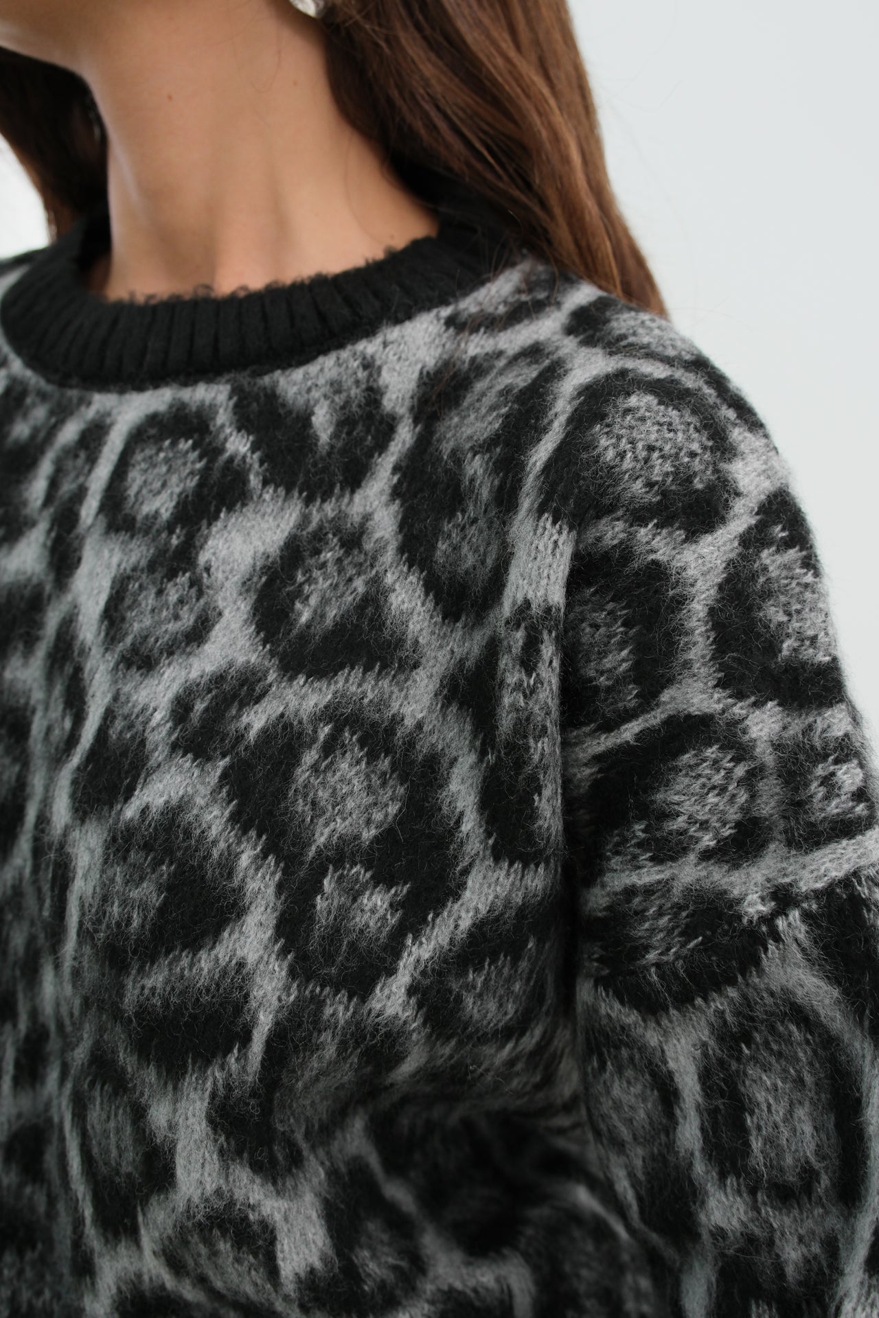 Leopar Patterned Black Sakalli Knit Sweater