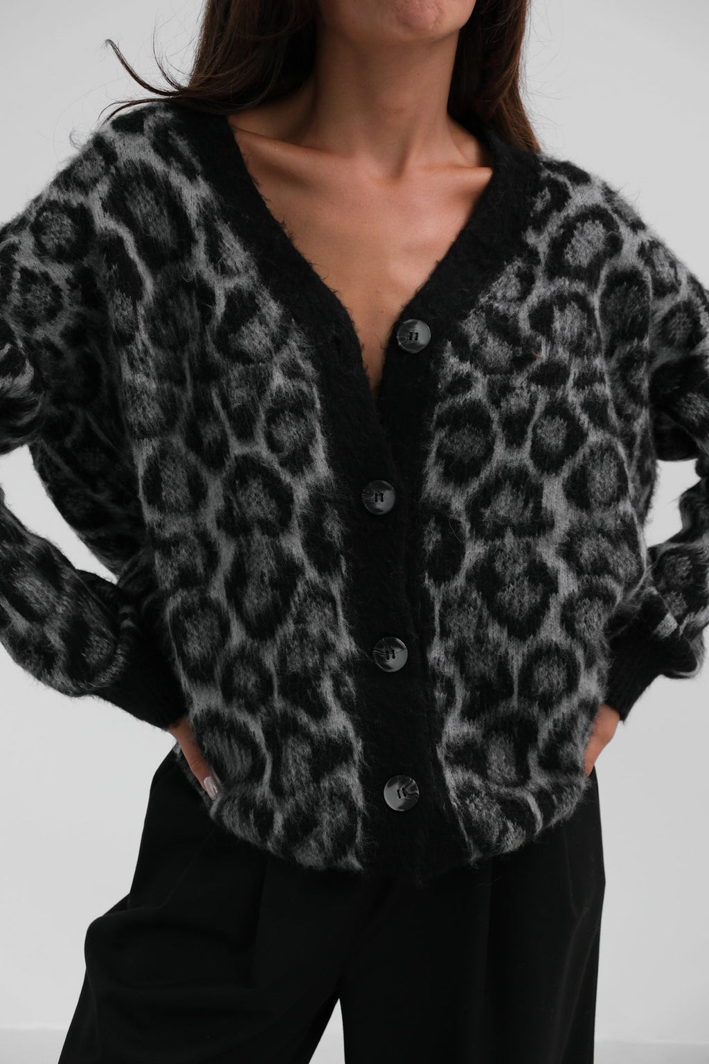 Leopar Patterned Black Knit Cardigan