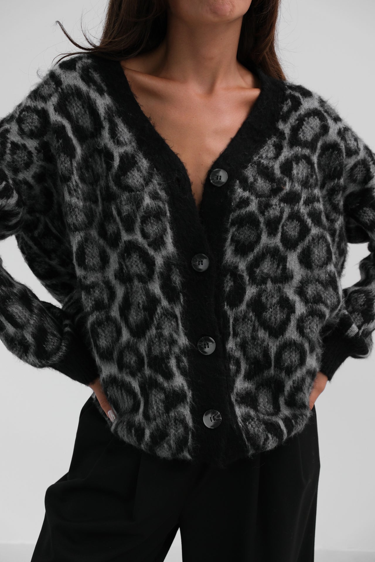 Leopar Patterned Black Knit Cardigan