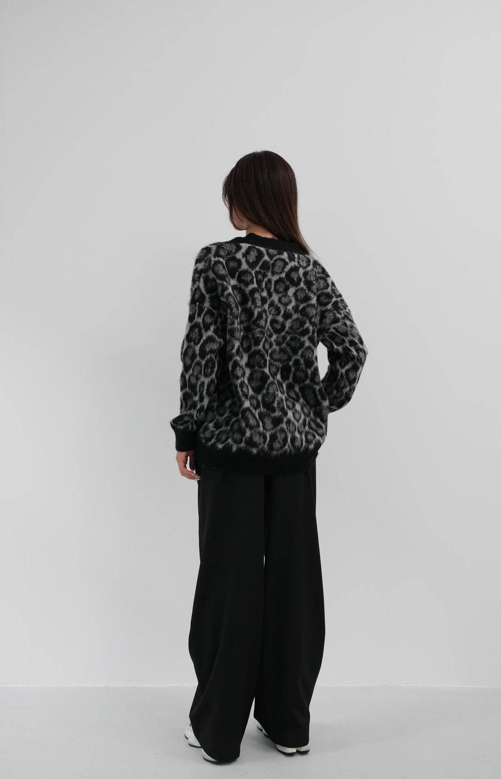 Leopar Patterned Black Knit Cardigan